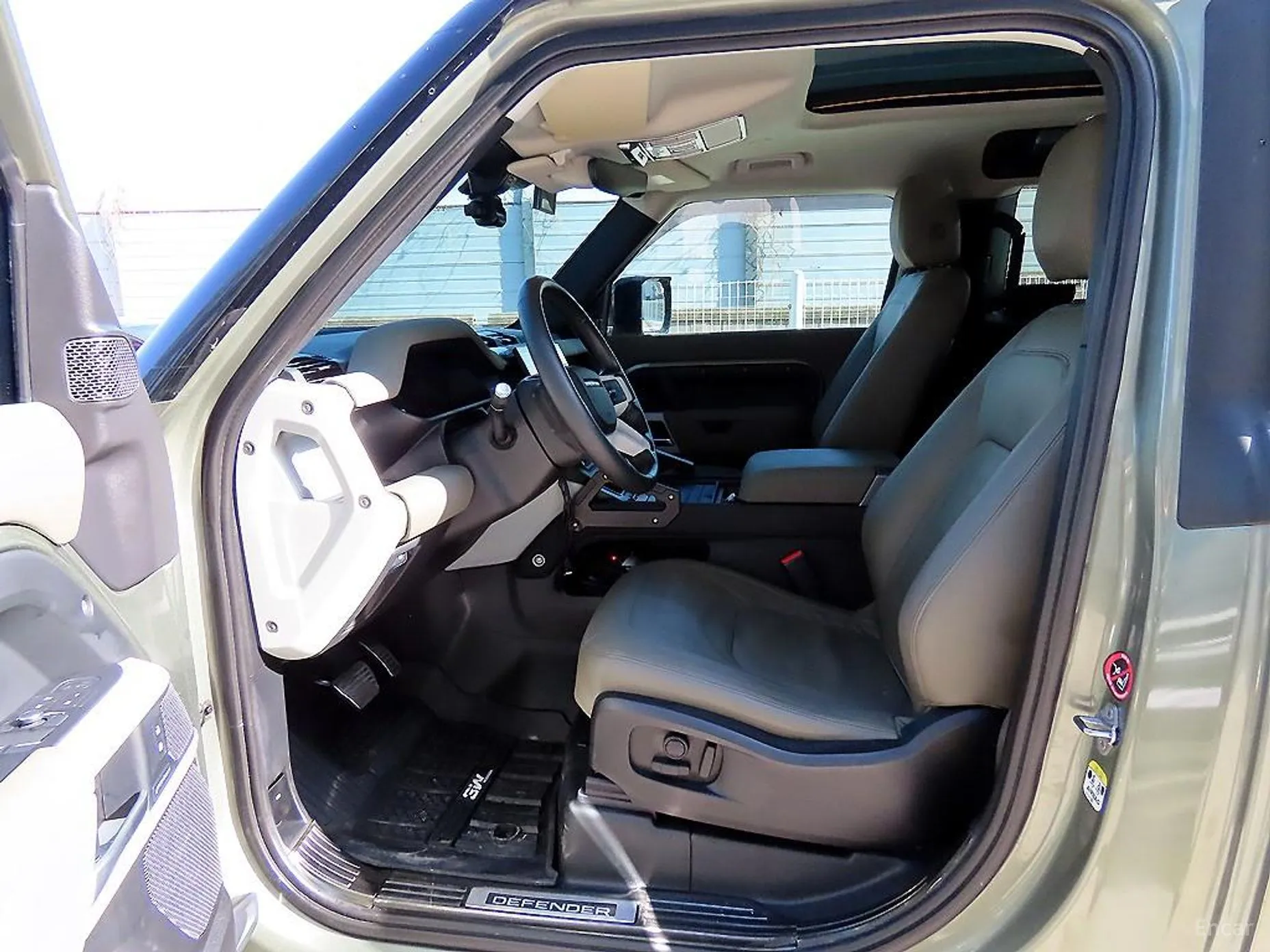 Land Rover Defender (L663) превью 5