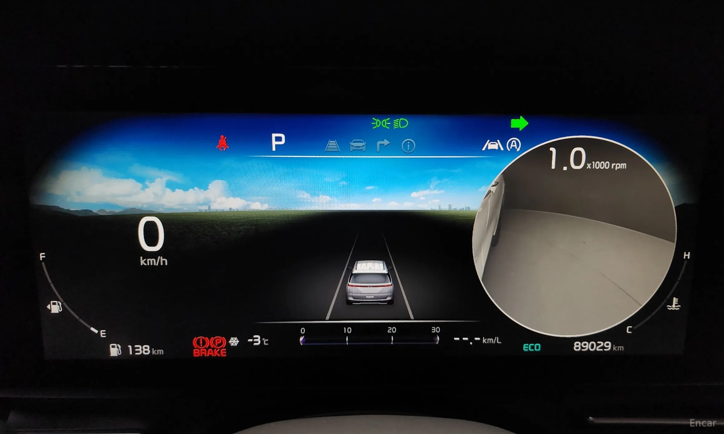 Kia Carnival Gen 4 превью 8