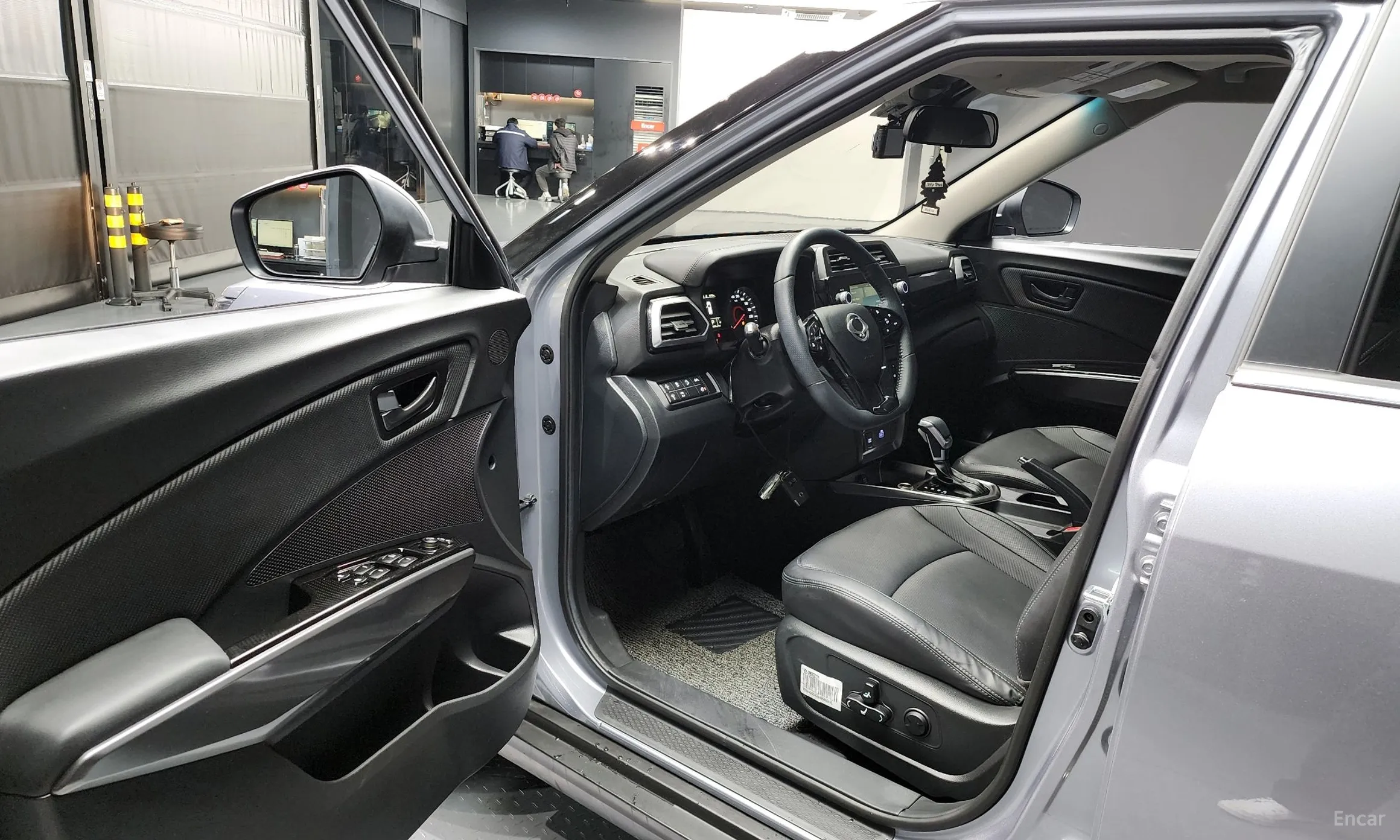 KG Mobility (SsangYong) Tivoli превью 10
