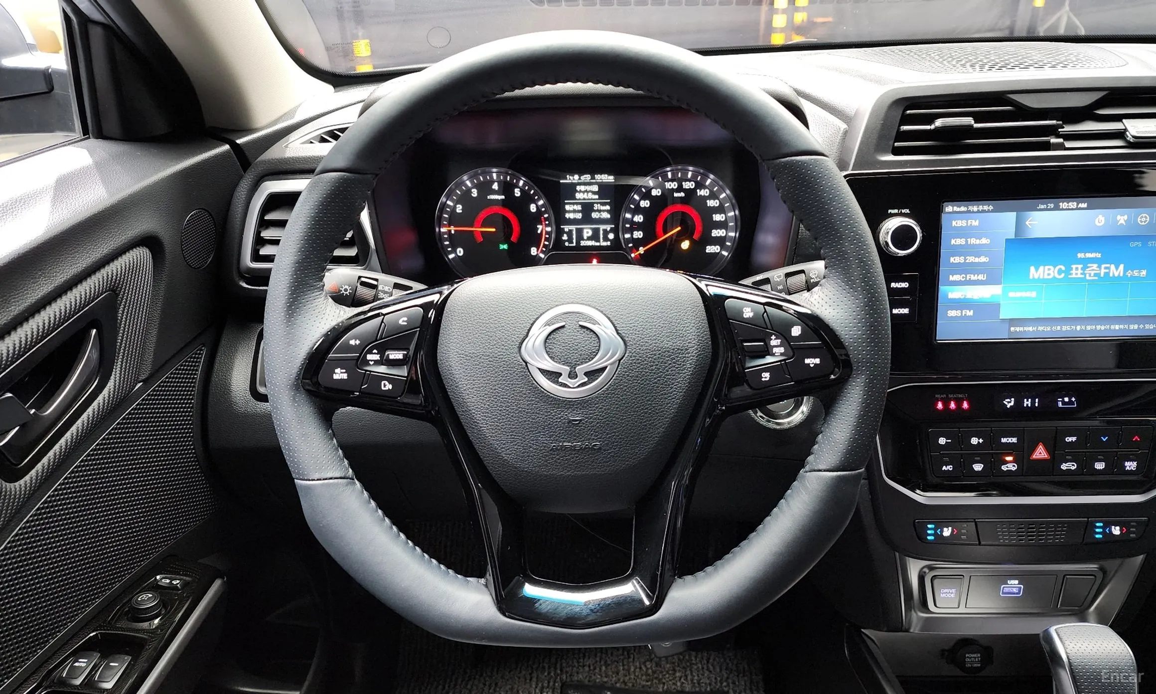KG Mobility (SsangYong) Tivoli превью 13