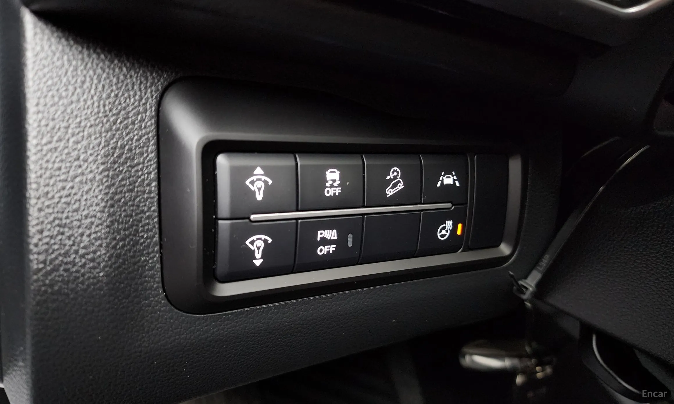 KG Mobility (SsangYong) Tivoli превью 17