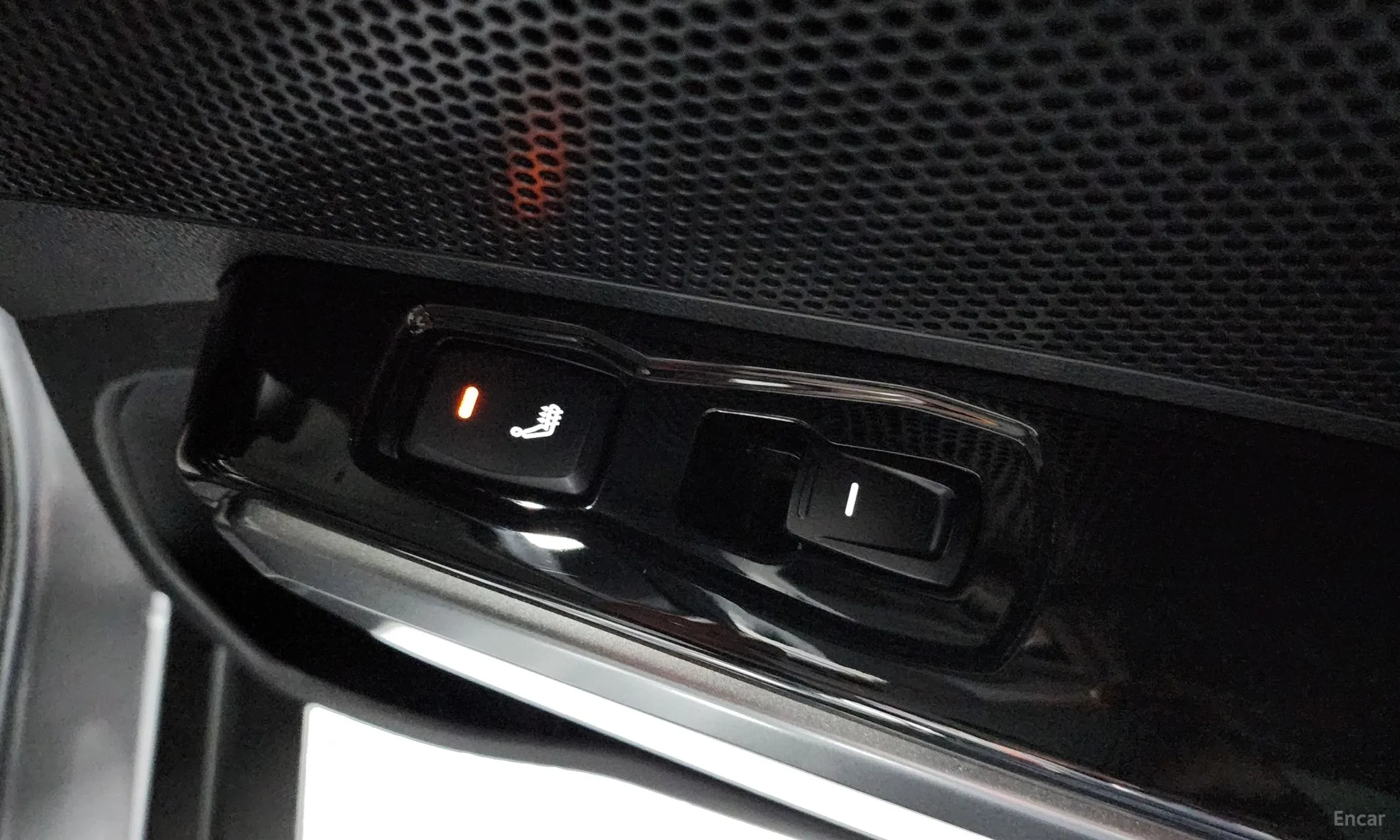 KG Mobility (SsangYong) Tivoli превью 18