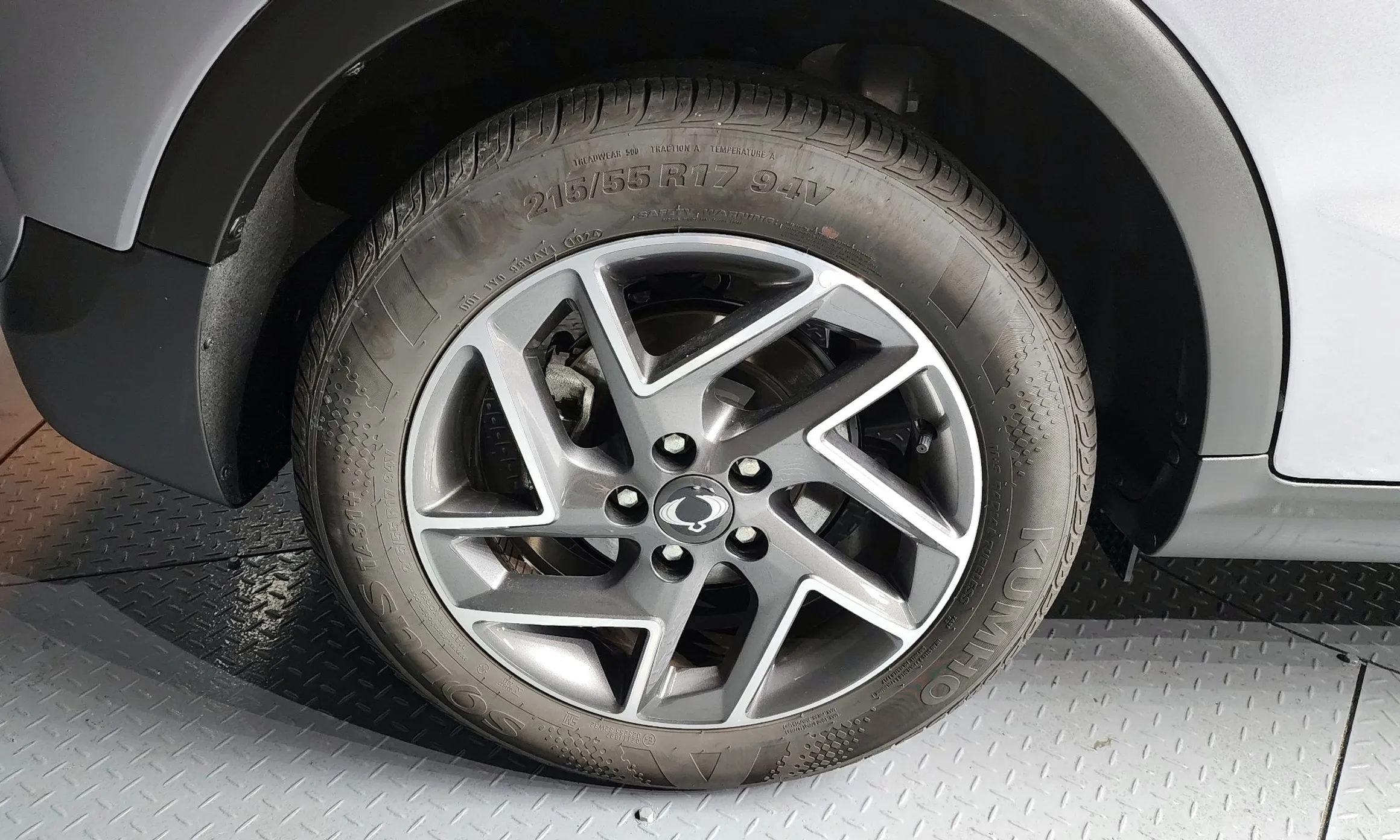 KG Mobility (SsangYong) Tivoli превью 5