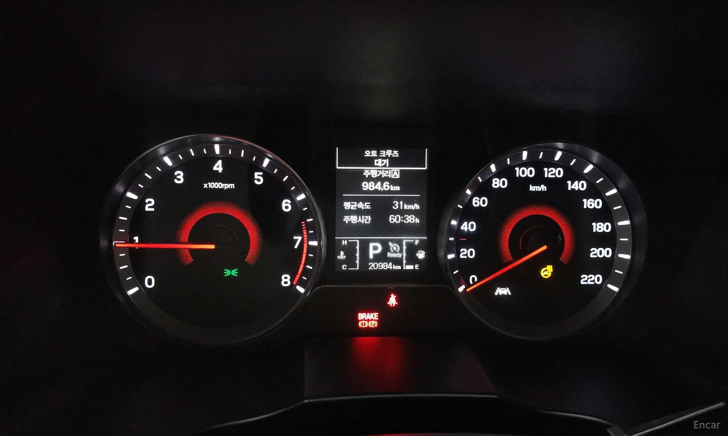 KG Mobility (SsangYong) Tivoli превью 8