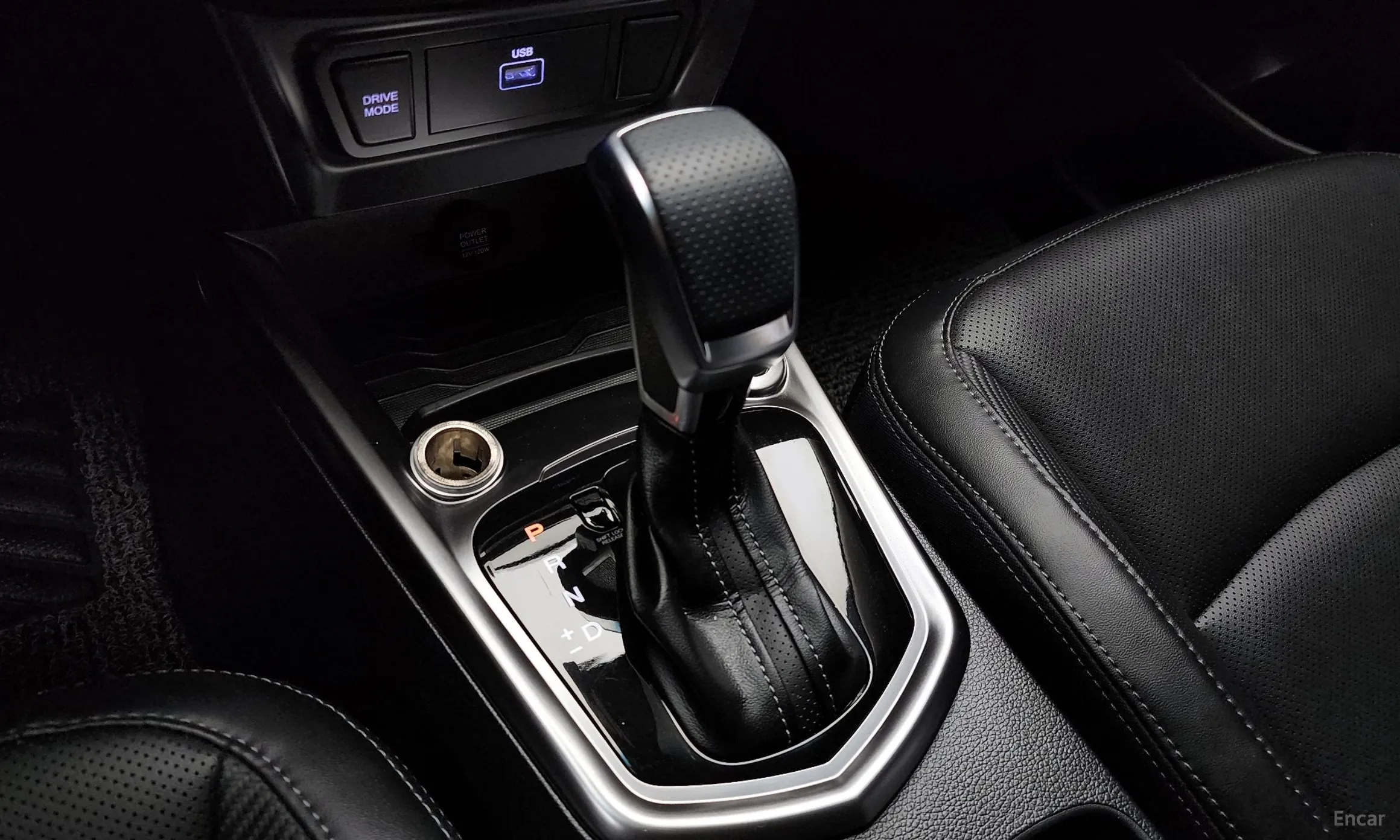 KG Mobility (SsangYong) Tivoli превью 9