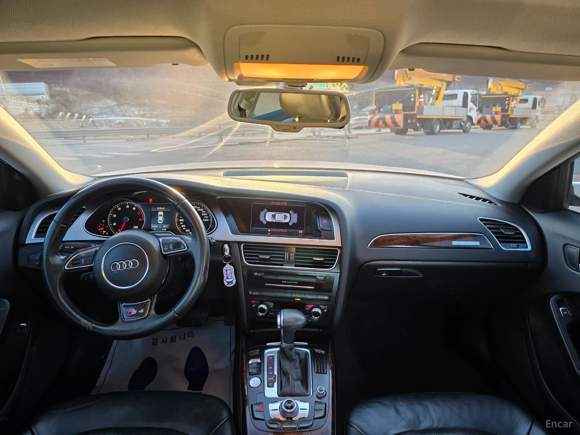 Audi New A4 превью 12
