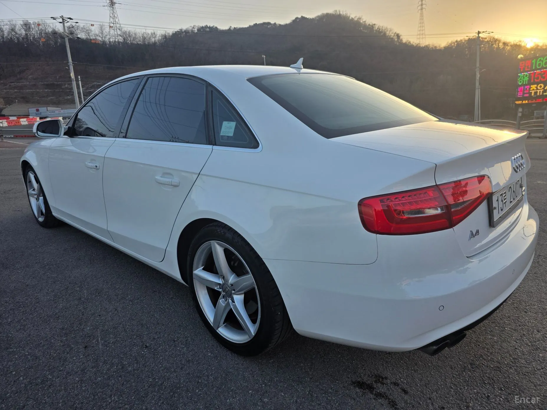 Audi New A4 превью 6