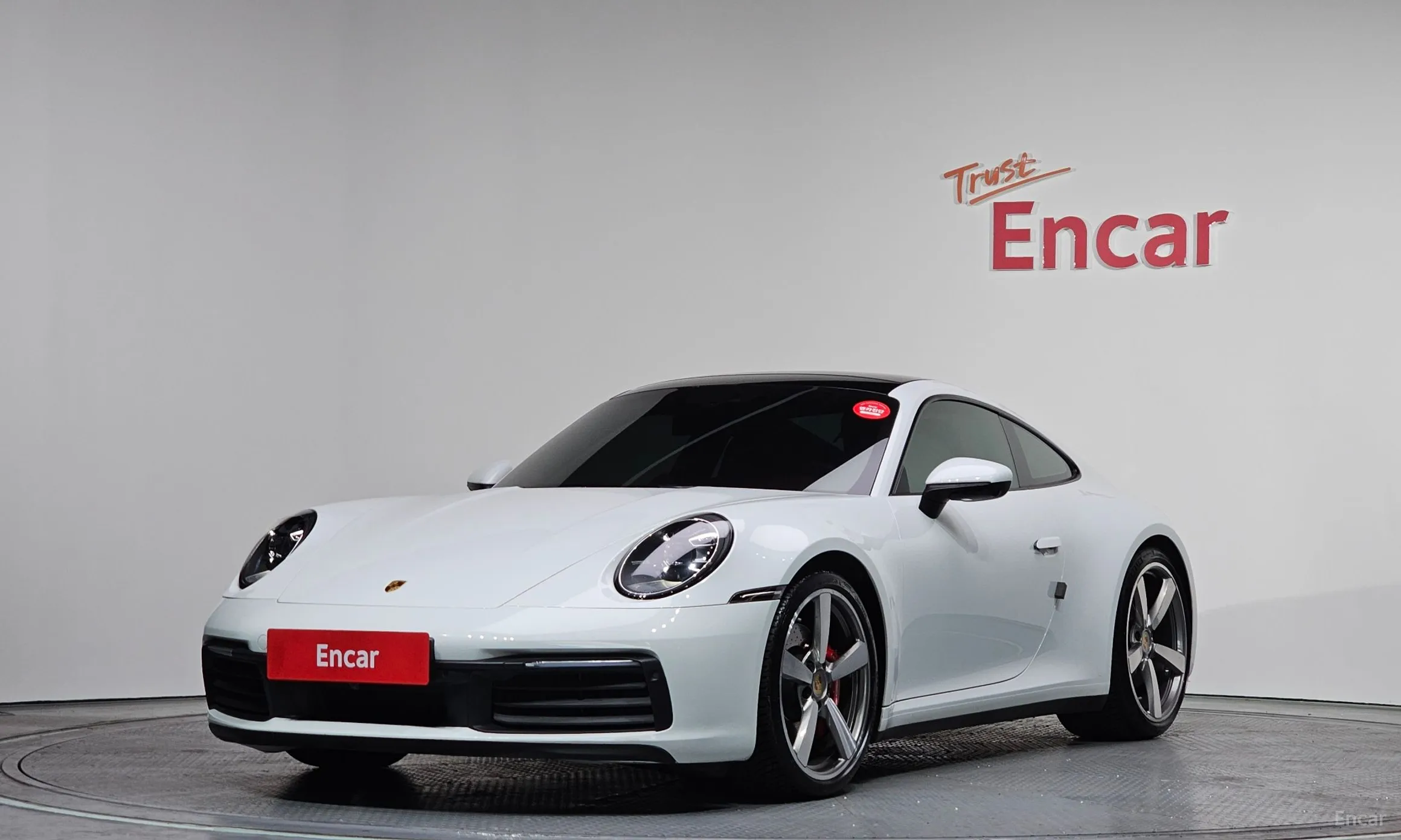 911 (992)