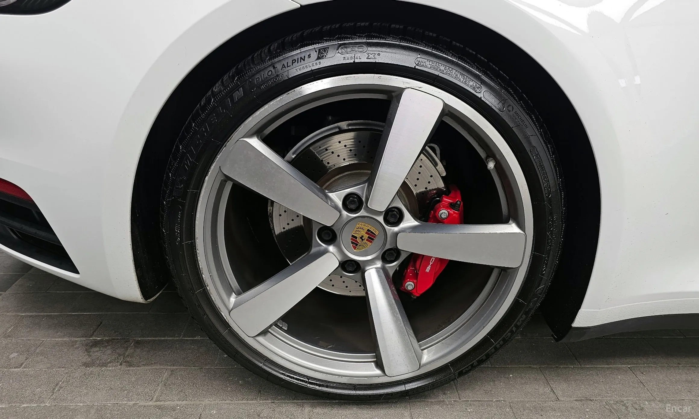 Porsche 911 (992) превью 5