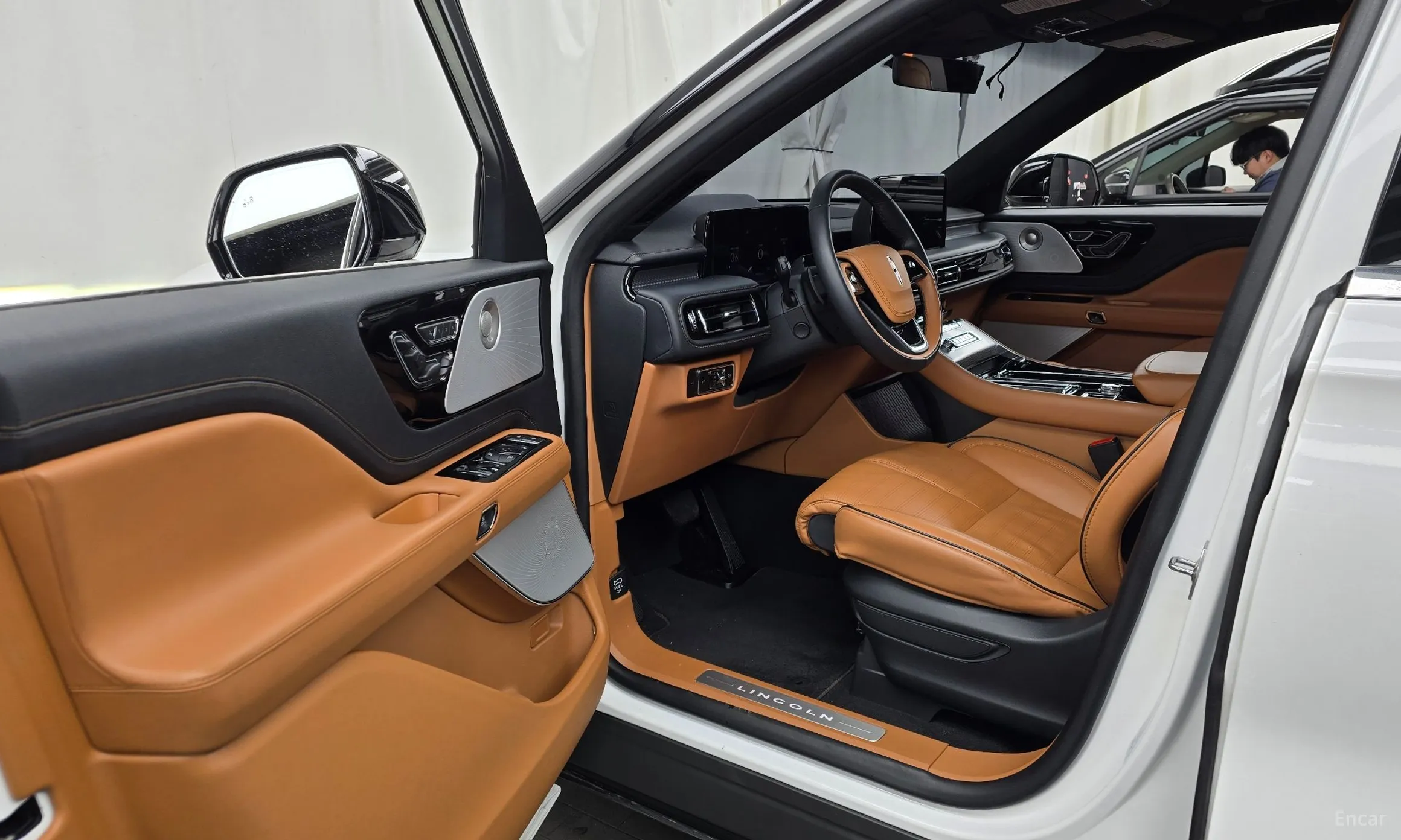 Lincoln Aviator 2nd Generation превью 10