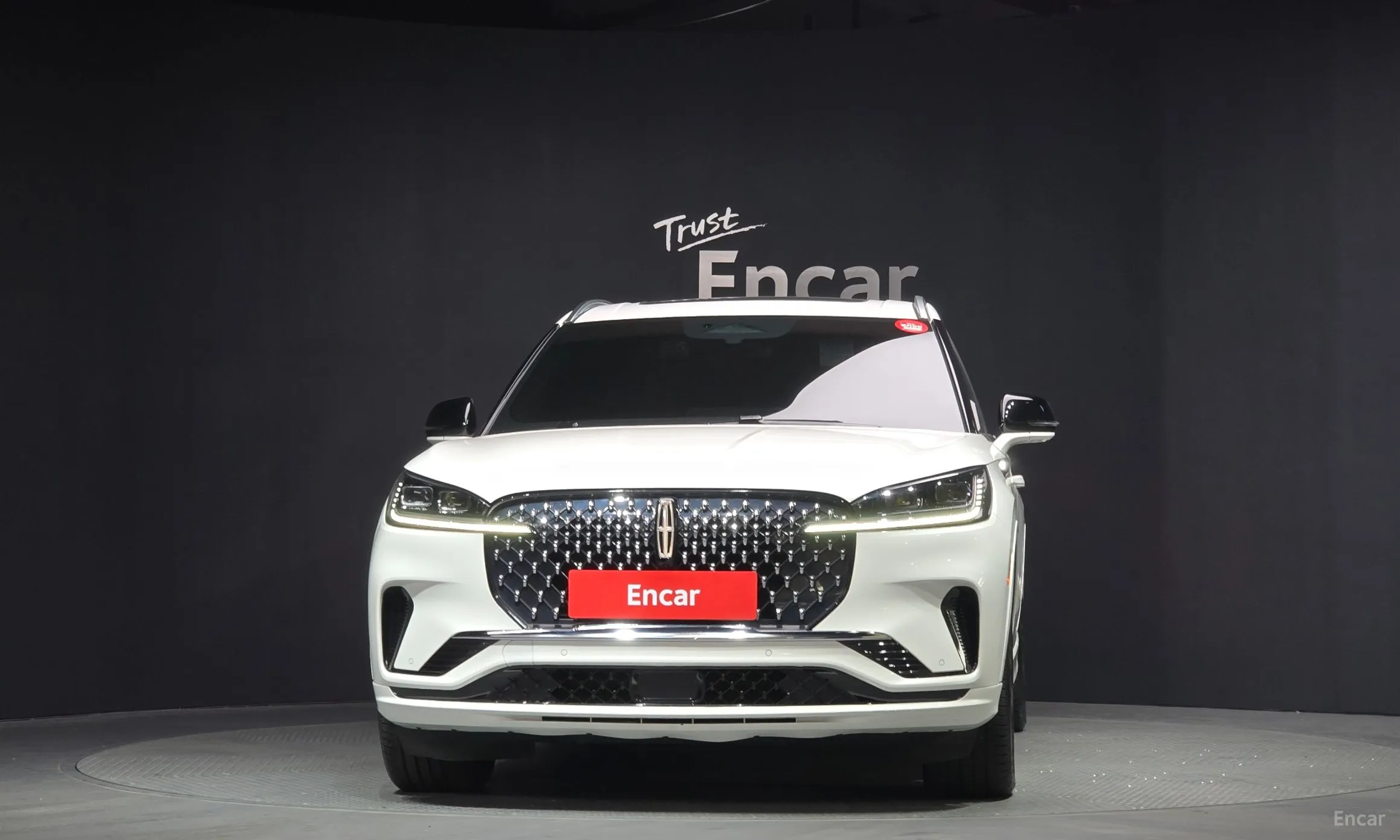 Lincoln Aviator 2nd Generation превью 3