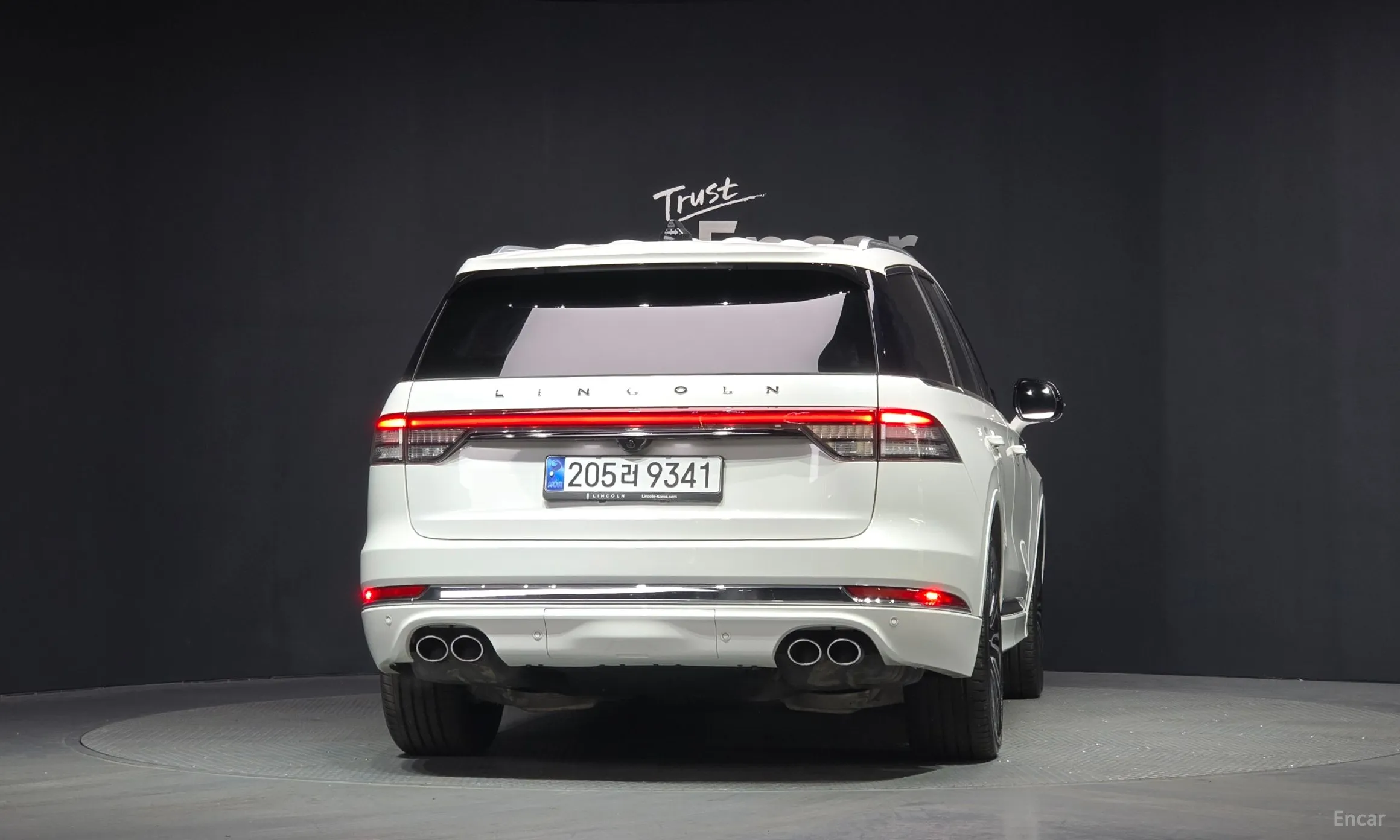 Lincoln Aviator 2nd Generation превью 4