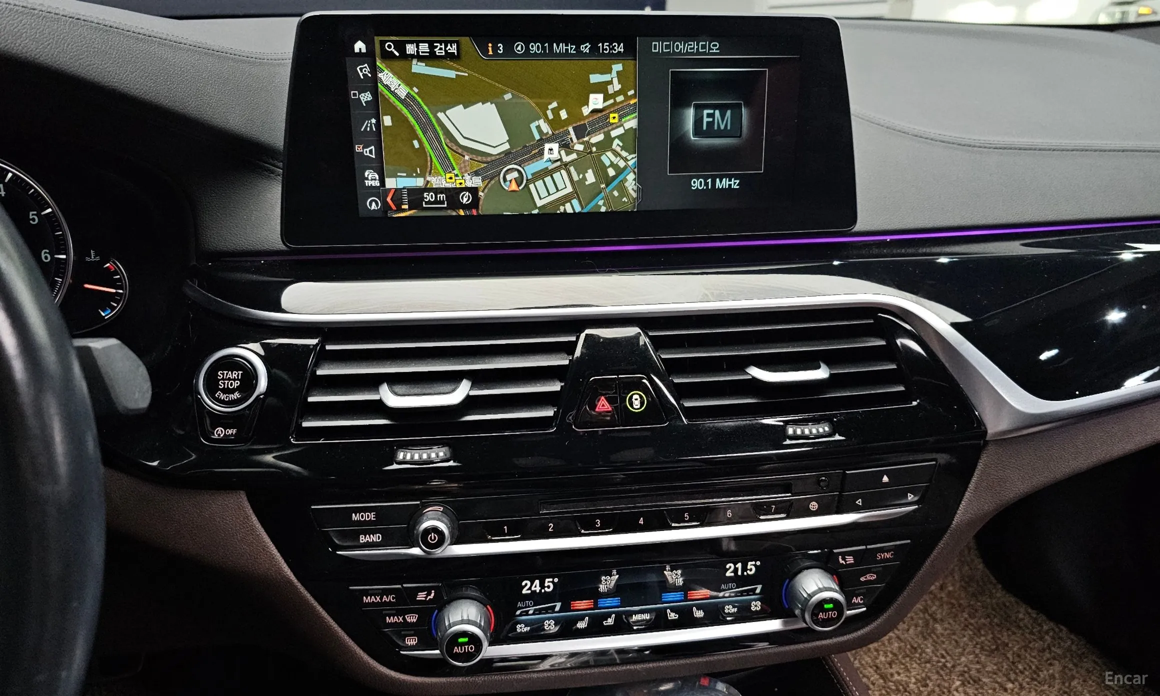 BMW 5 Series (G30) превью 14