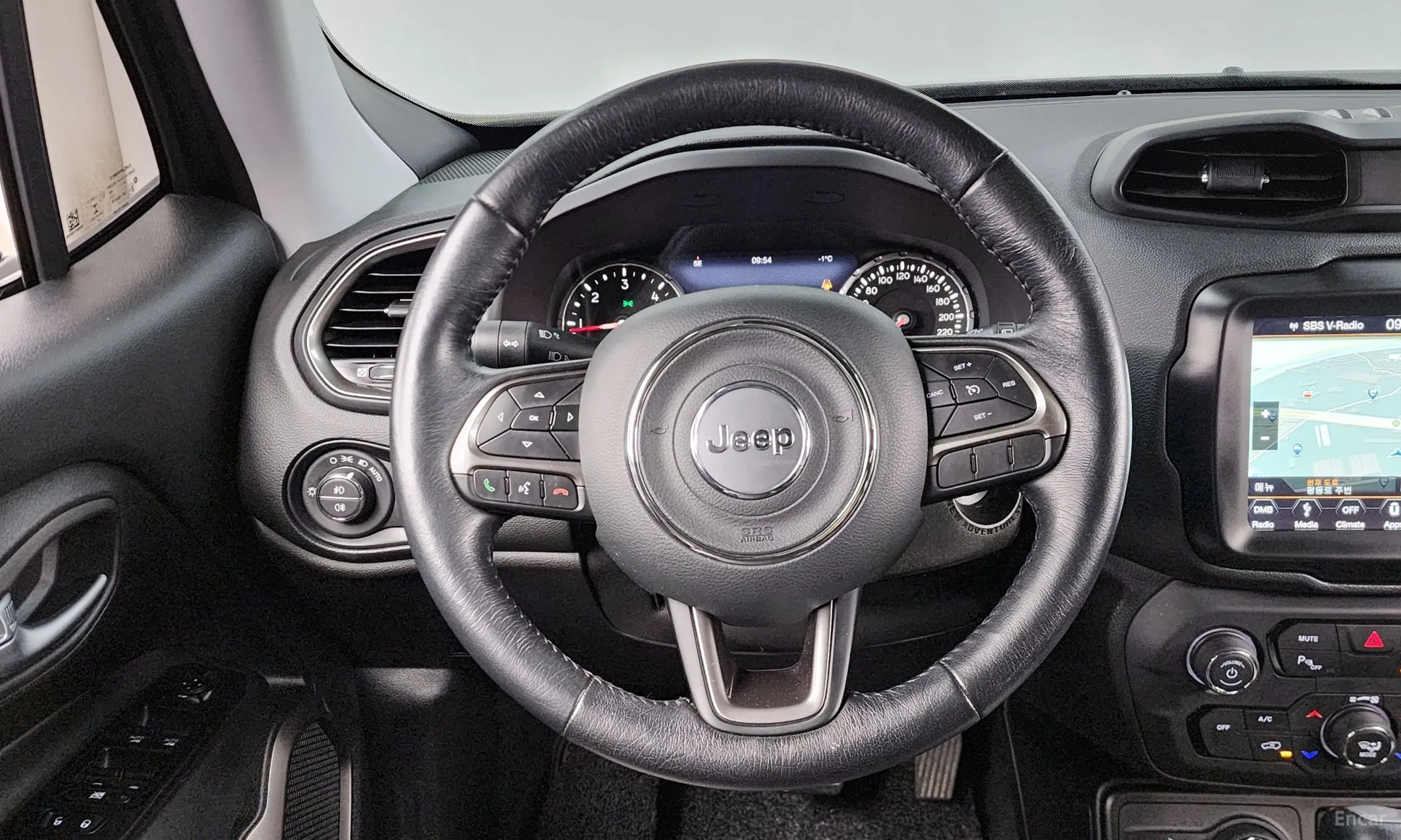 Jeep Renegade превью 13