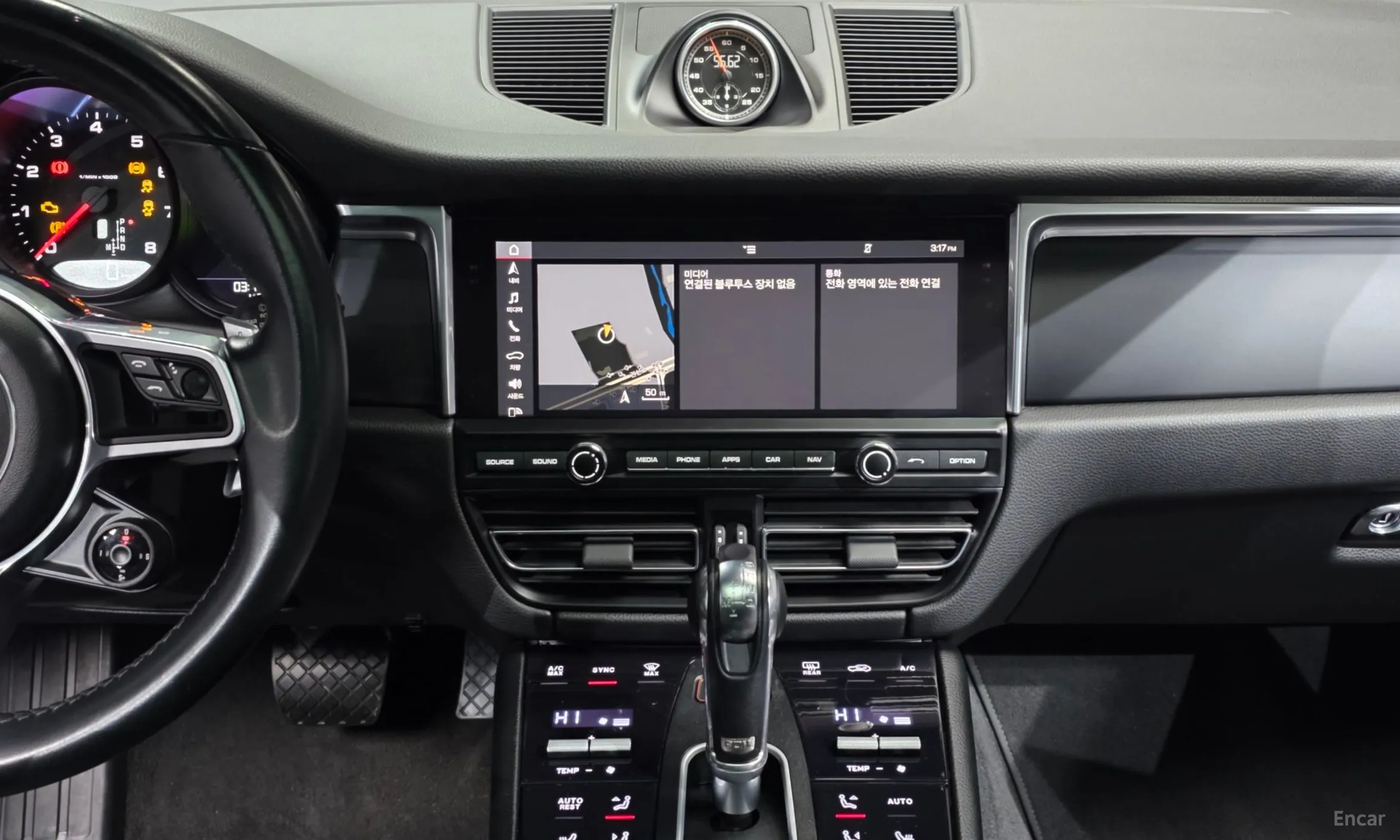 Porsche Macan превью 14