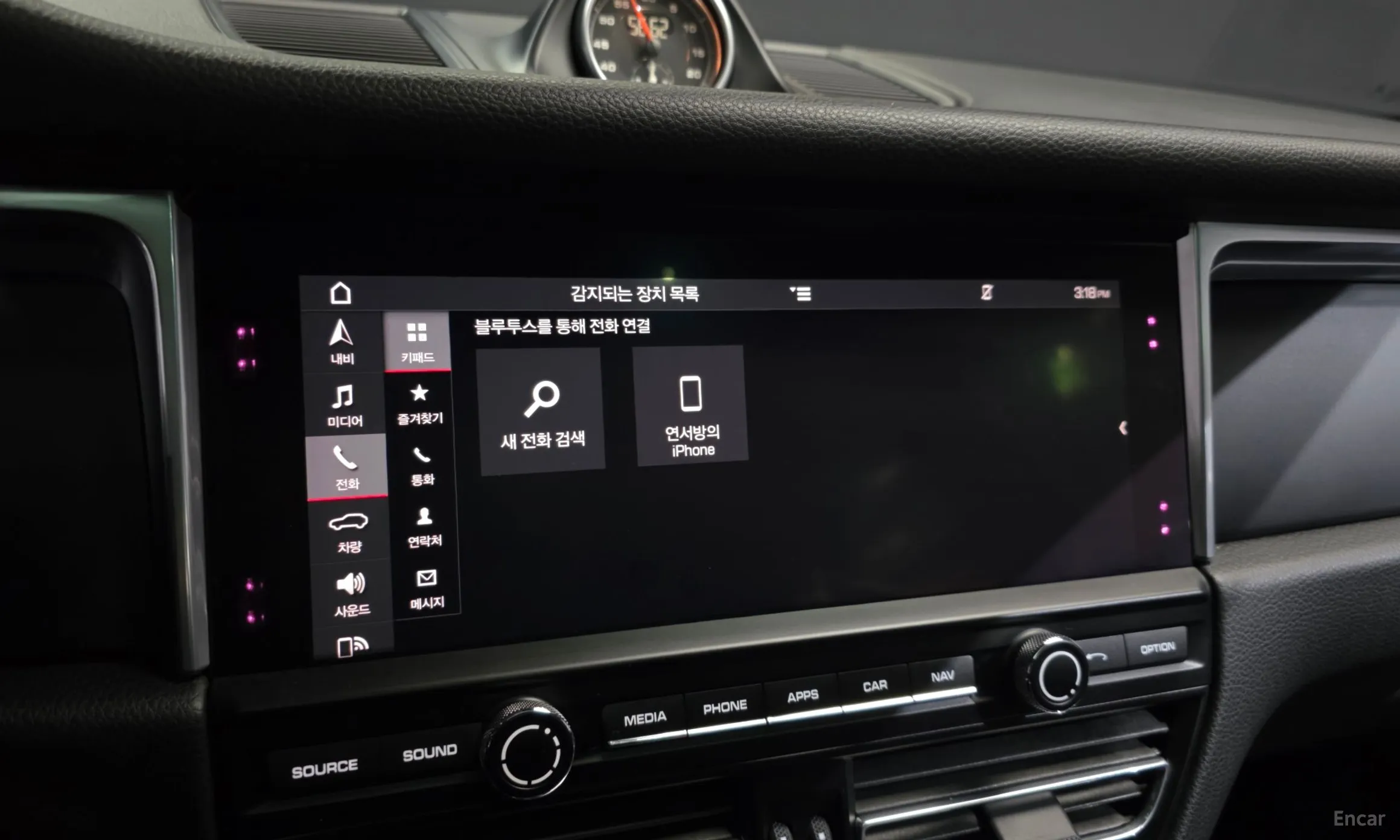Porsche Macan превью 16