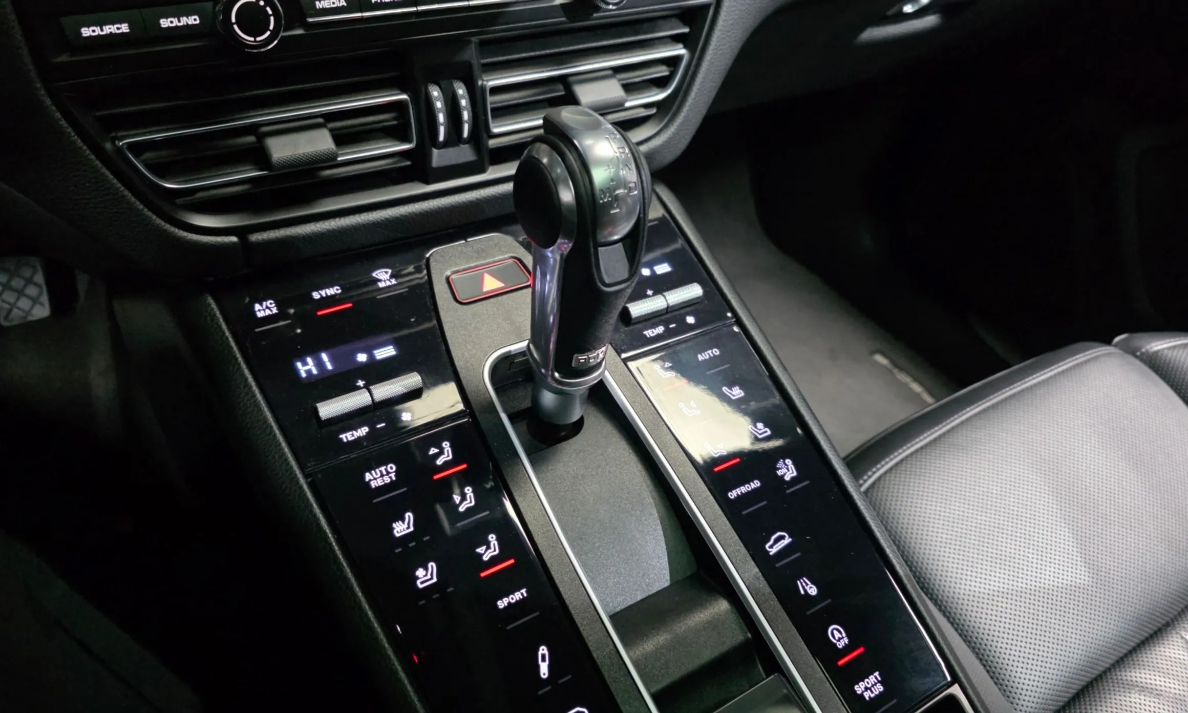 Porsche Macan превью 9
