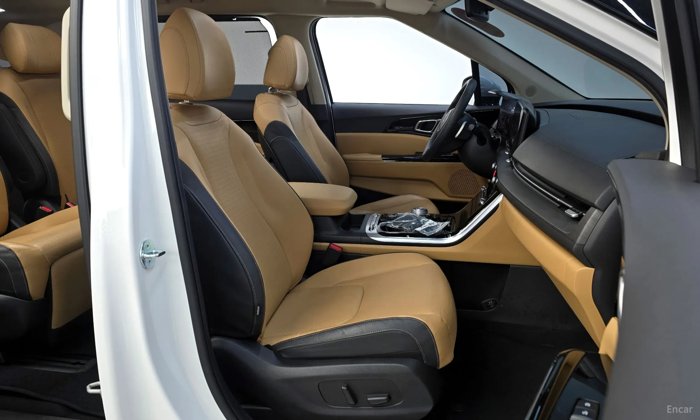 Kia Carnival Gen 4 превью 10