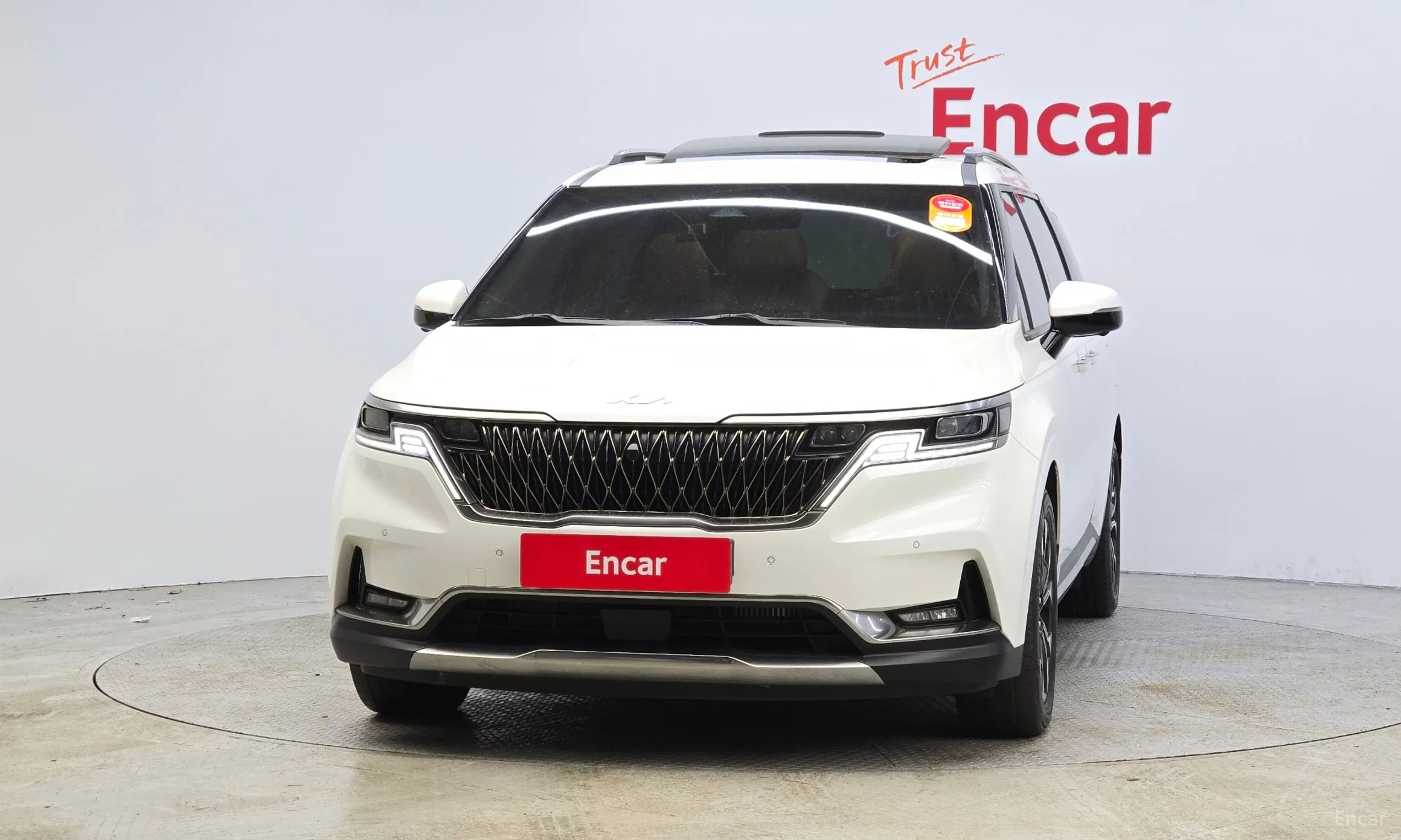 Kia Carnival Gen 4 превью 3