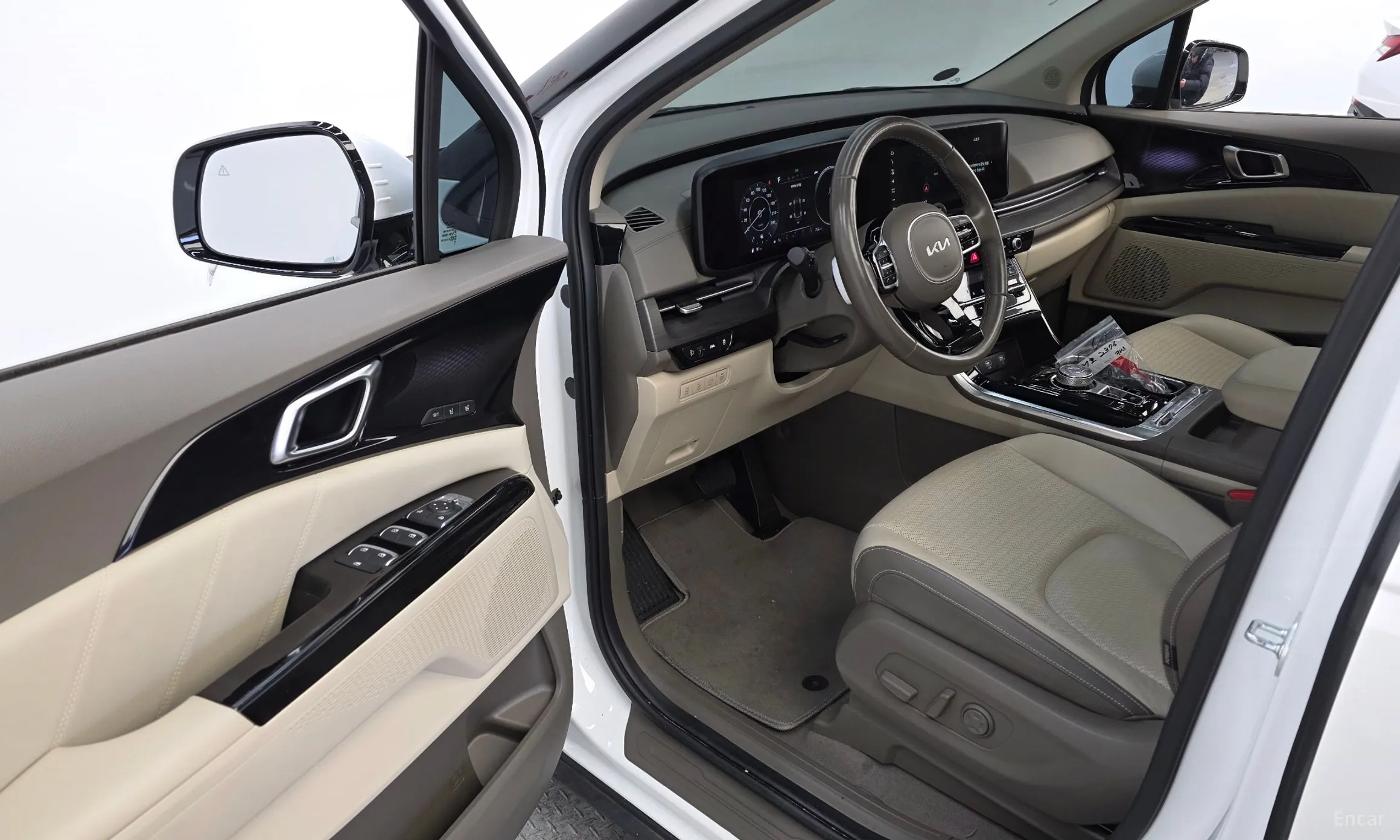 Kia Carnival Gen 4 превью 12