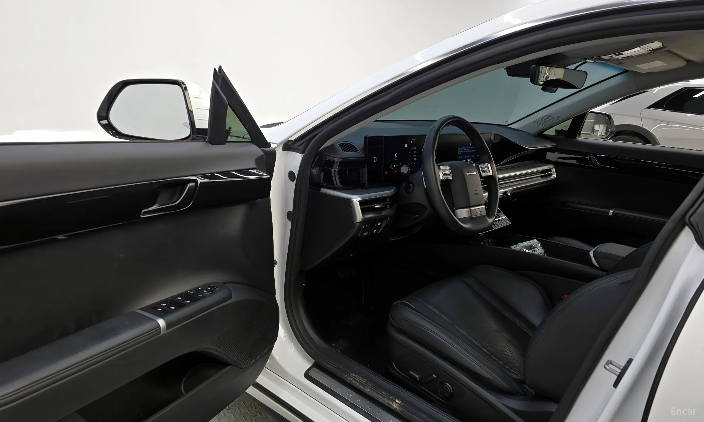 Hyundai Grandeur (GN7) превью 11