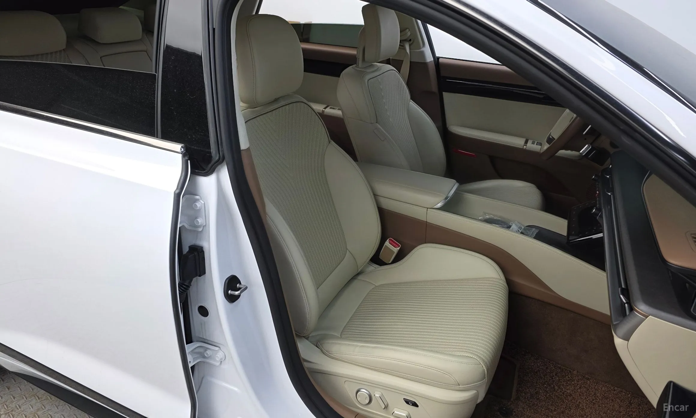Hyundai Grandeur (GN7) превью 10