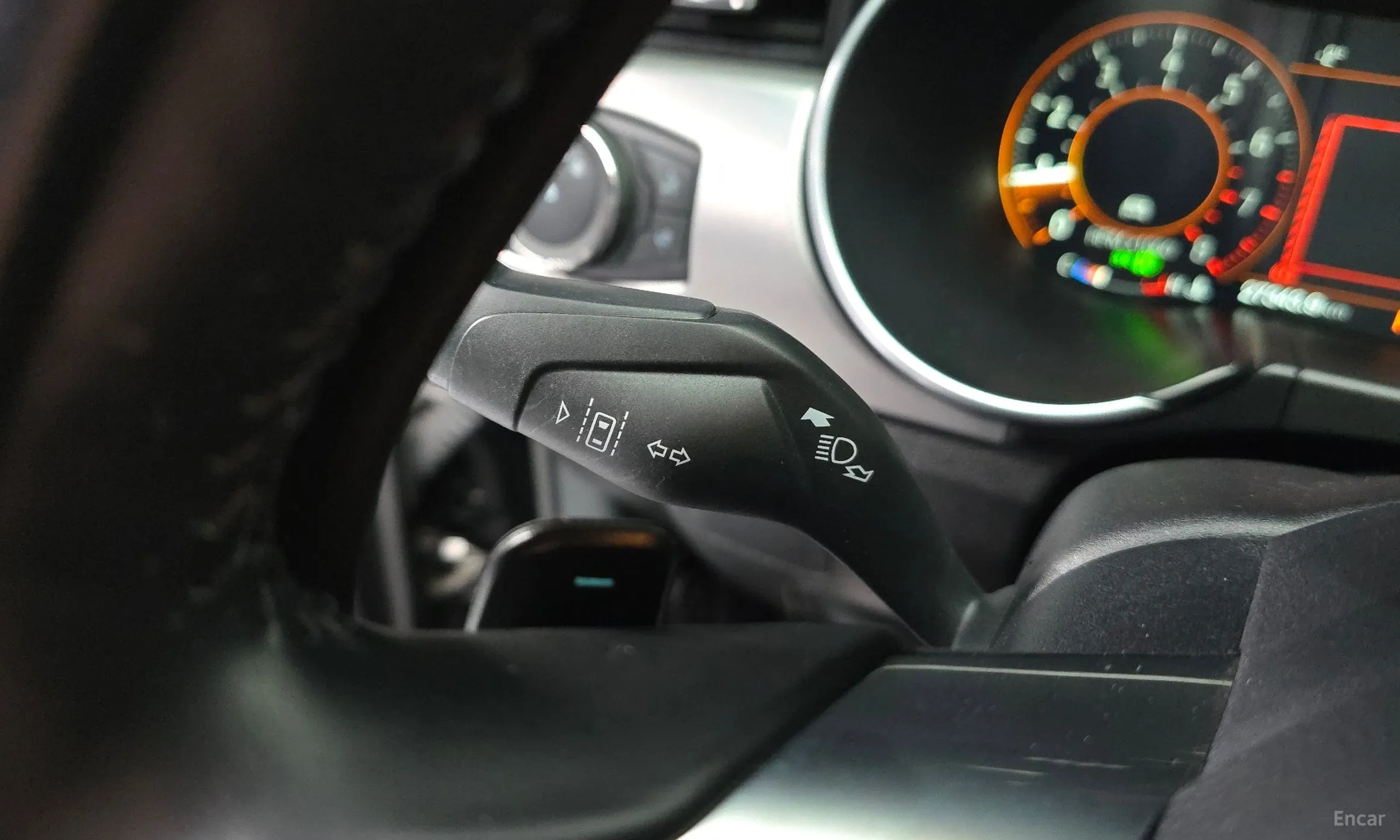 Ford Mustang превью 19