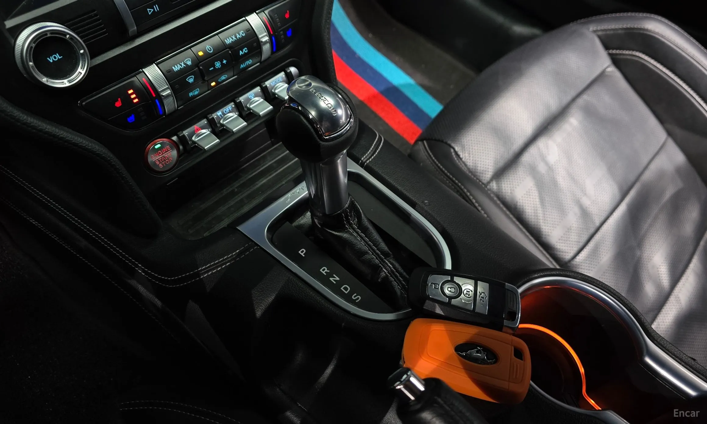 Ford Mustang превью 9