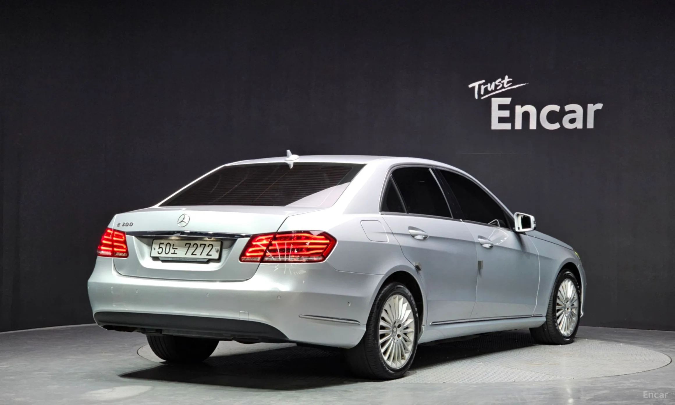 Mercedes Benz E-Class W212 превью 2