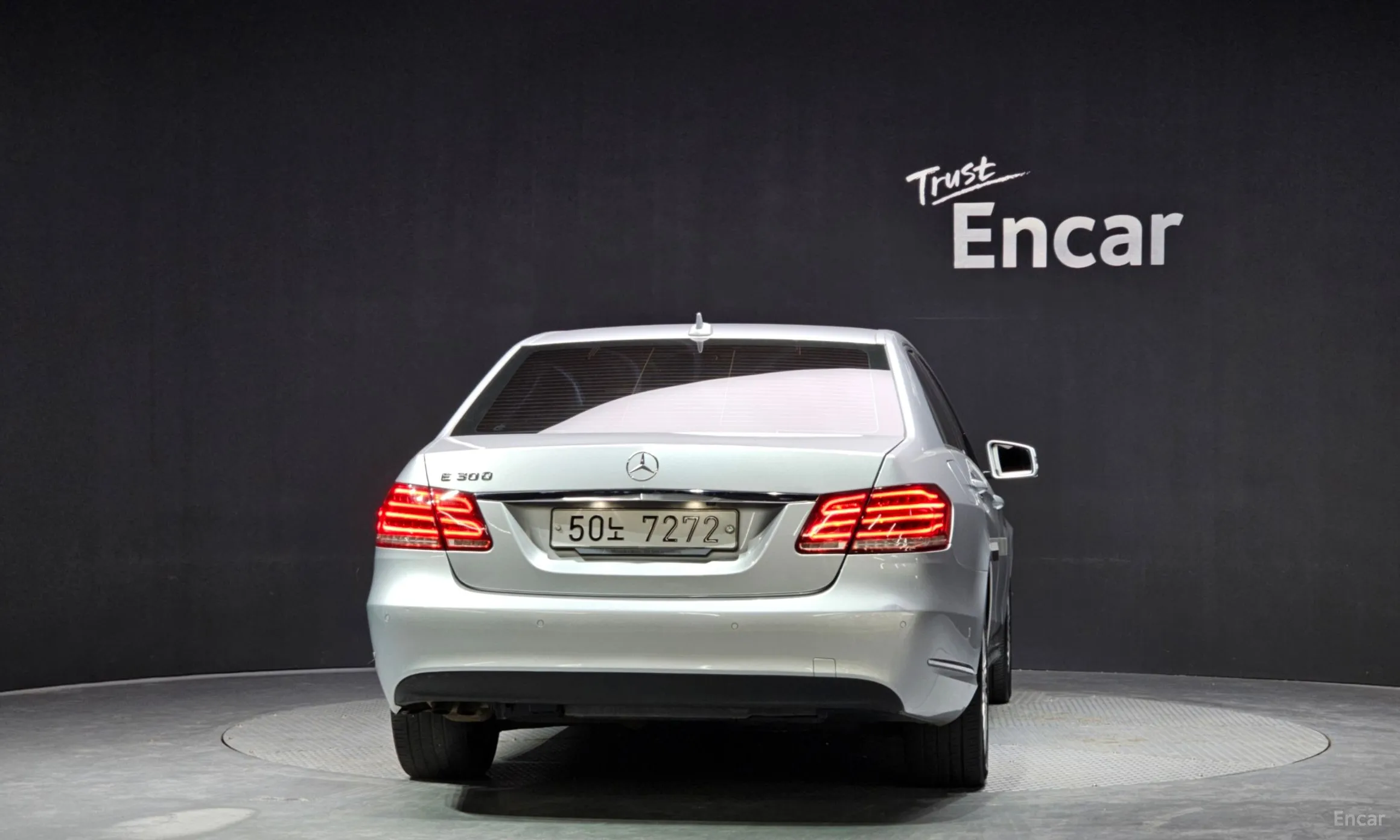 Mercedes Benz E-Class W212 превью 4