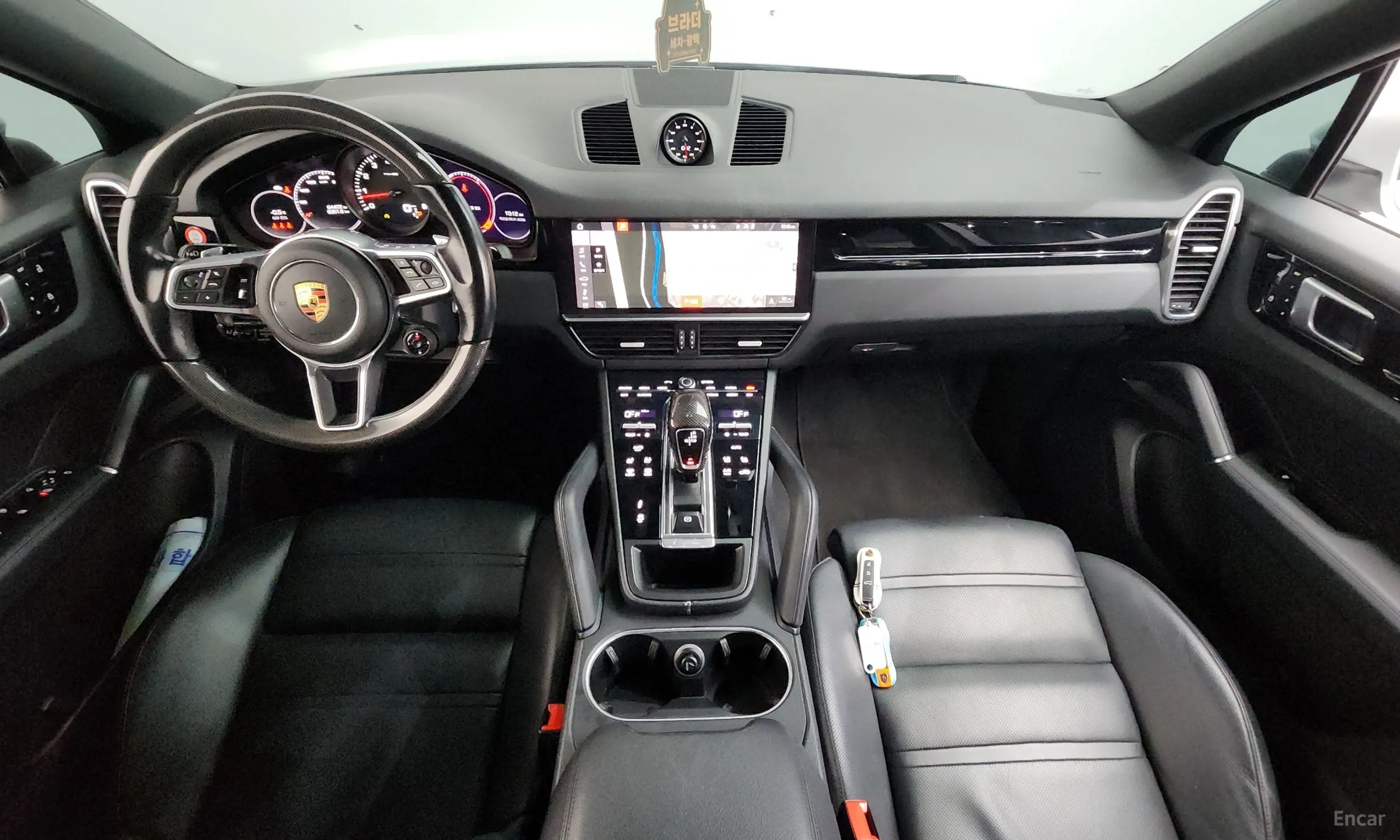Porsche Cayenne (PO536) превью 7