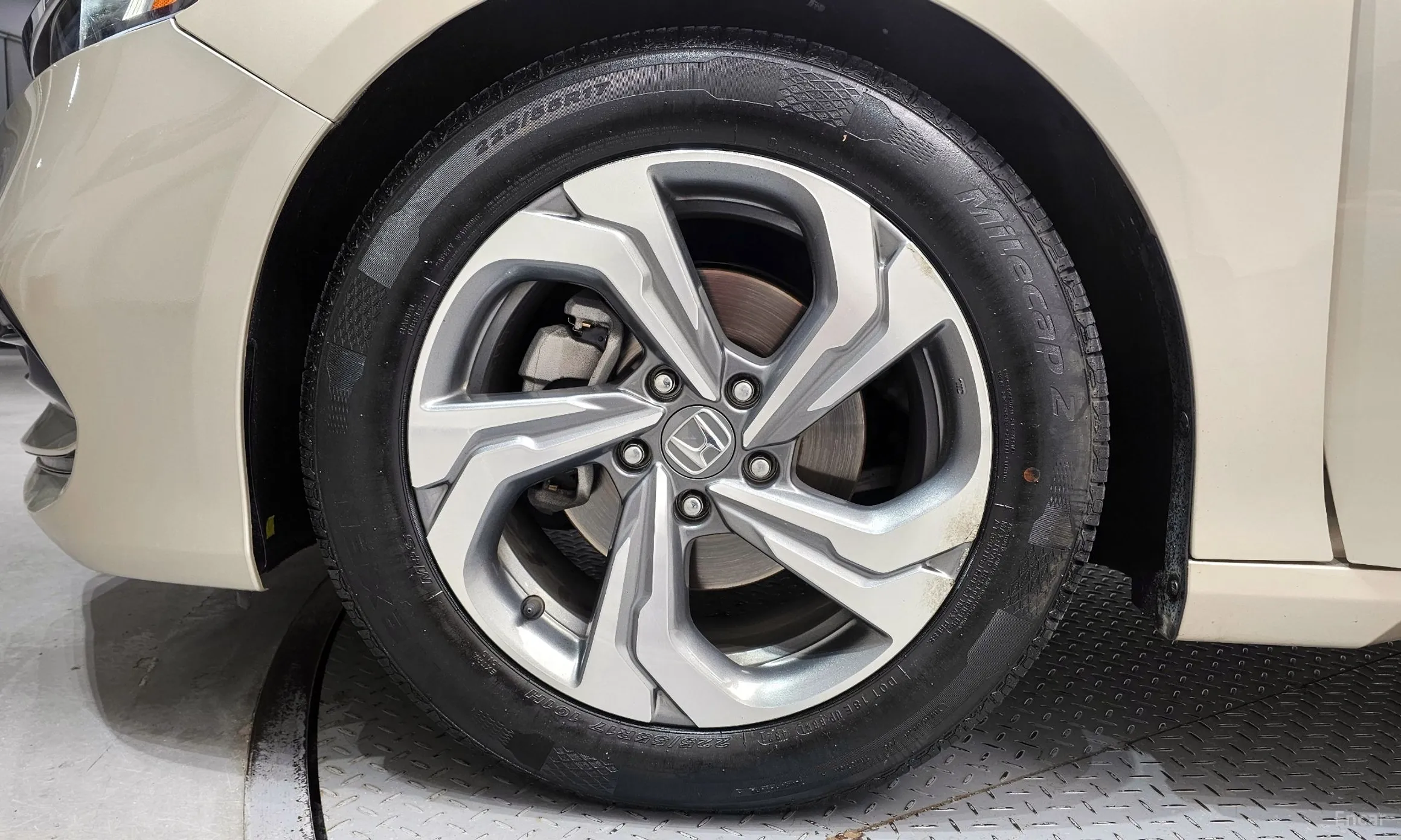 Honda Accord 10th Generation превью 5