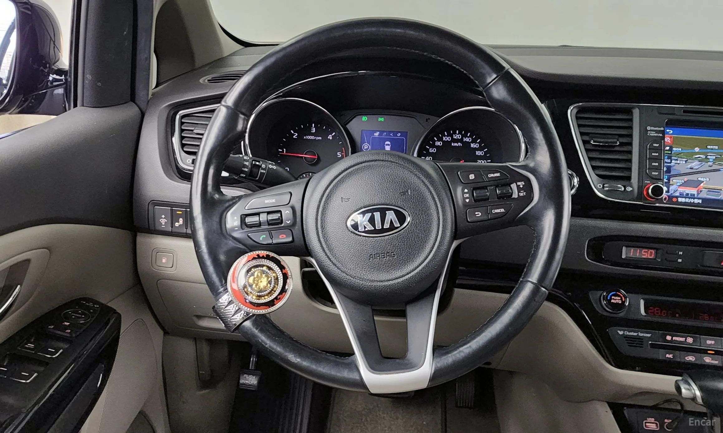 Kia Carnival превью 13