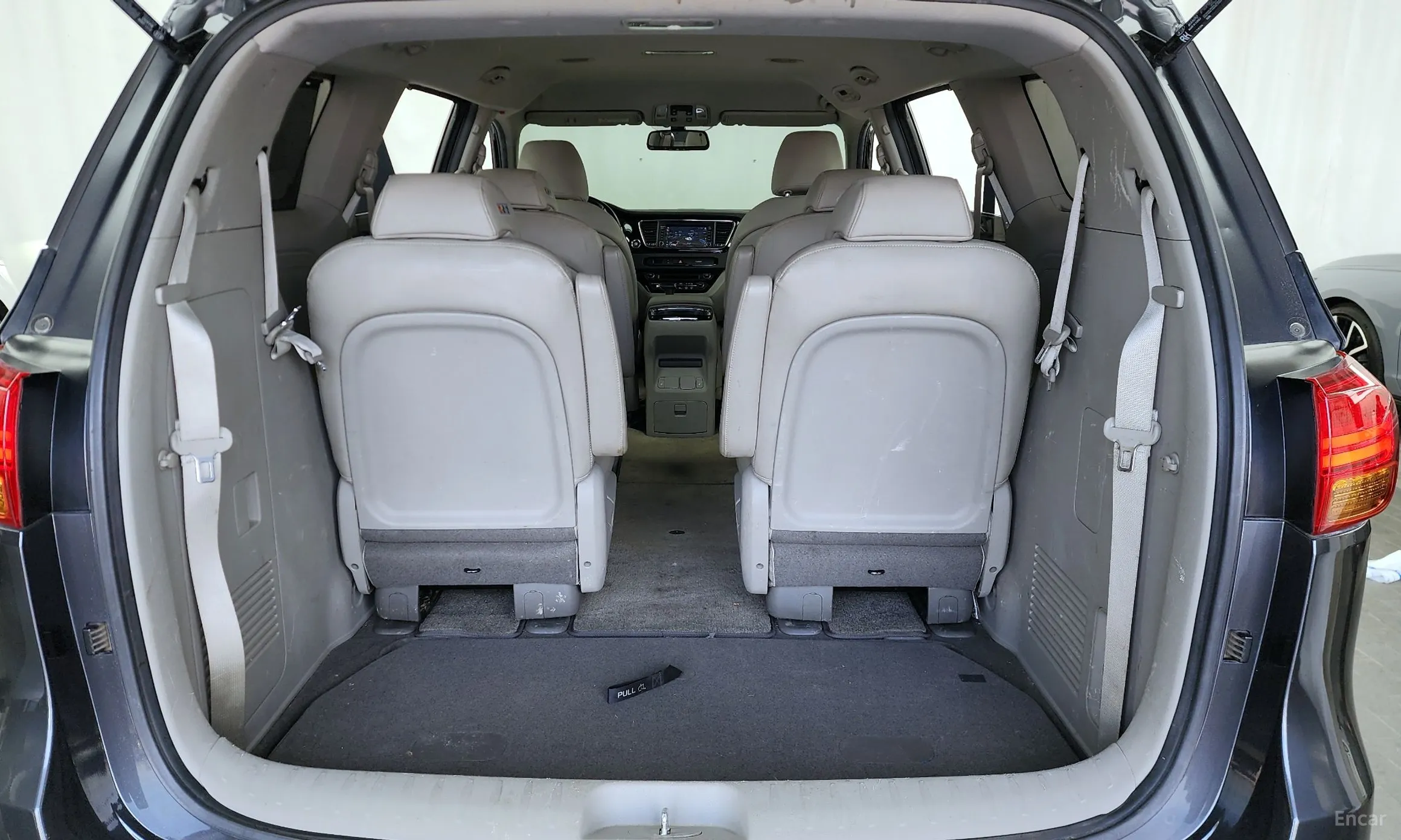 Kia Carnival превью 20