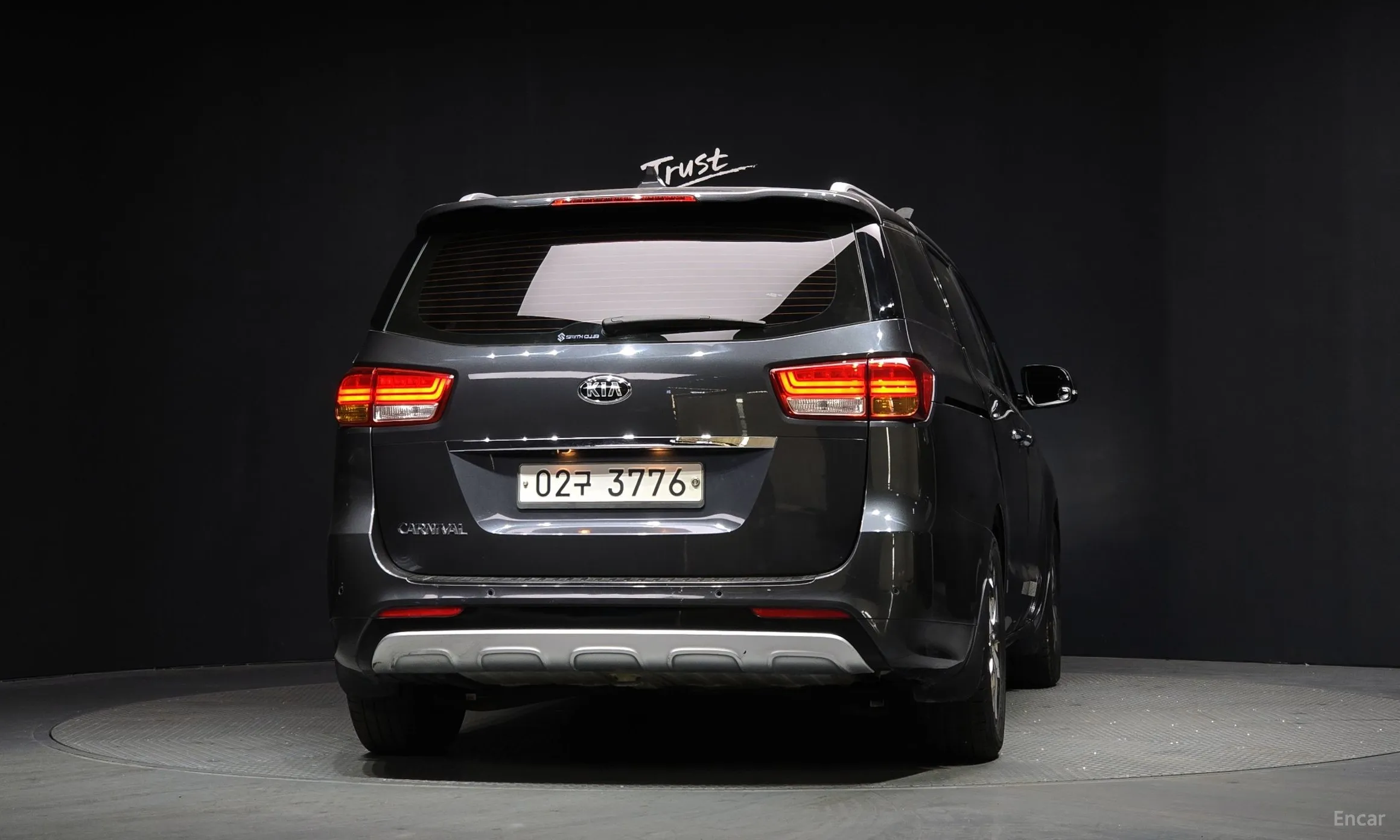 Kia Carnival превью 4