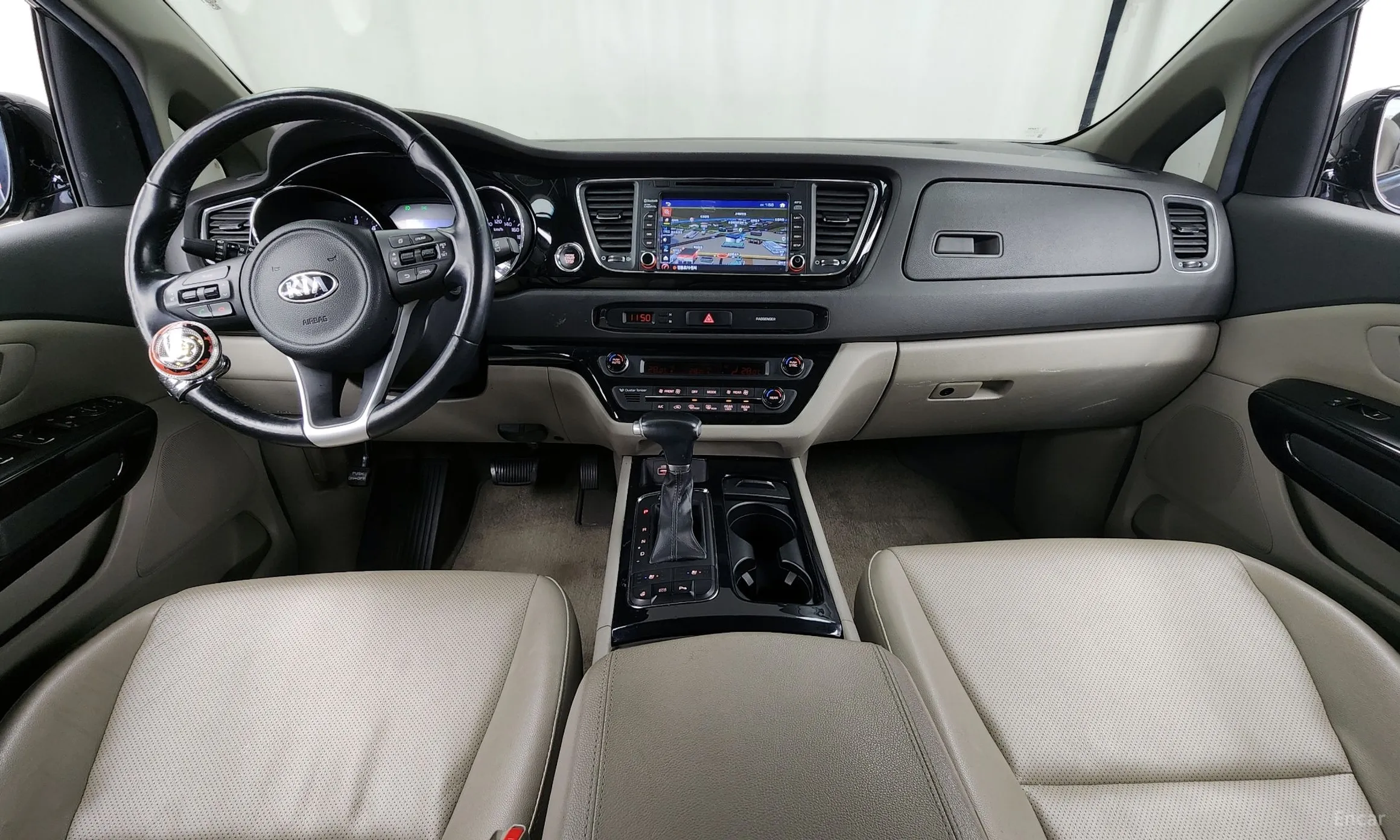 Kia Carnival превью 7