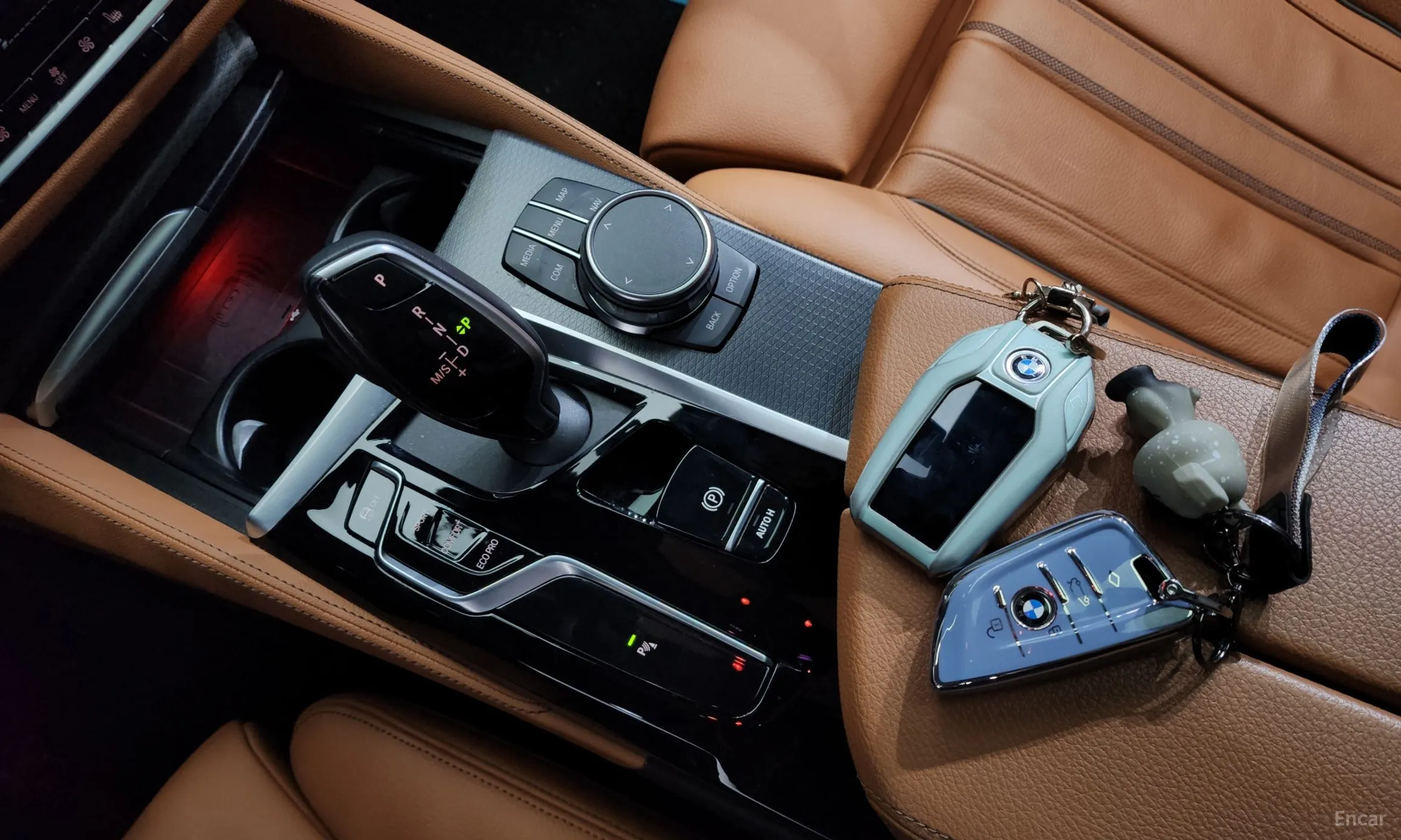 BMW 5 Series (G30) превью 9