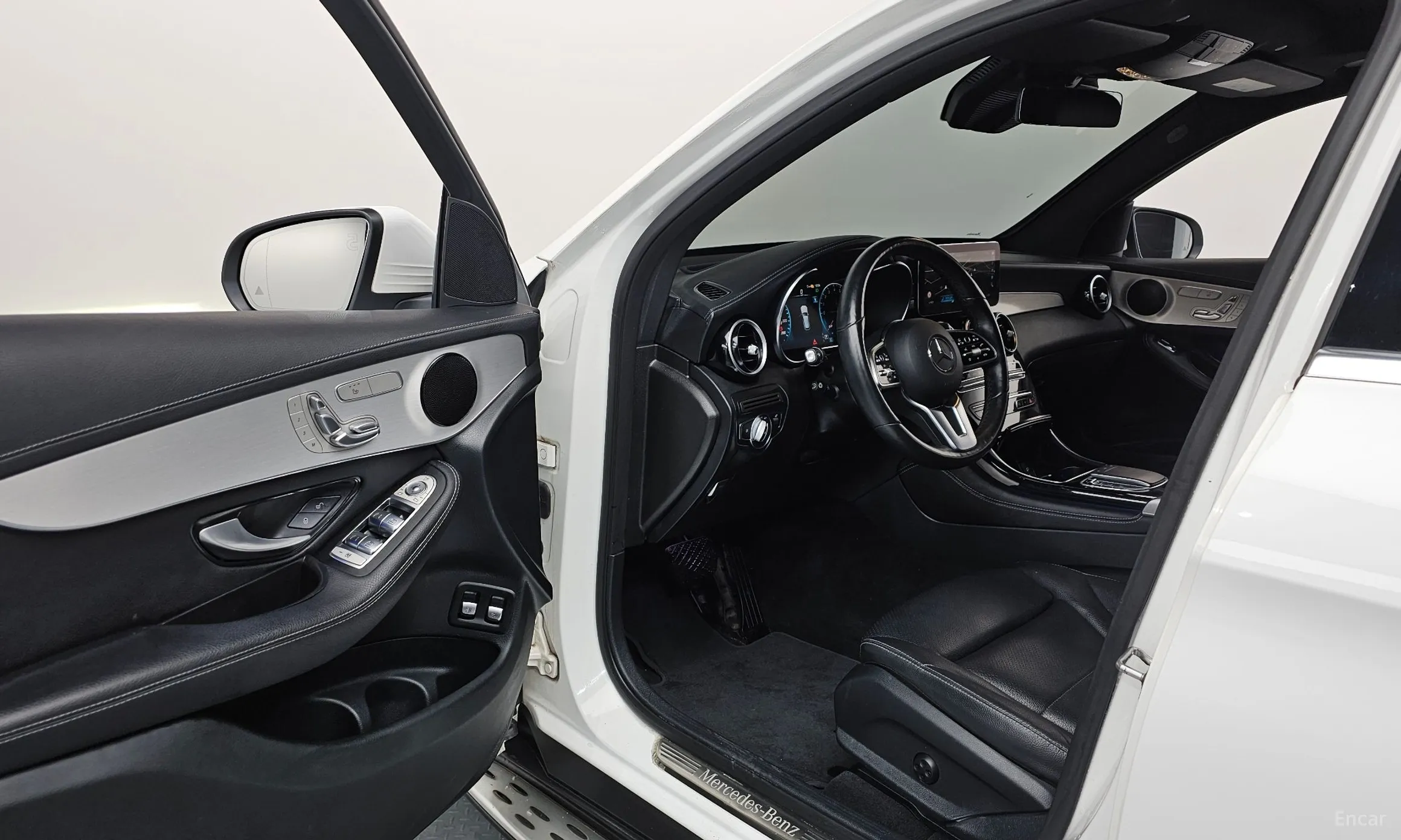 Mercedes Benz GLC-Class X253 превью 10