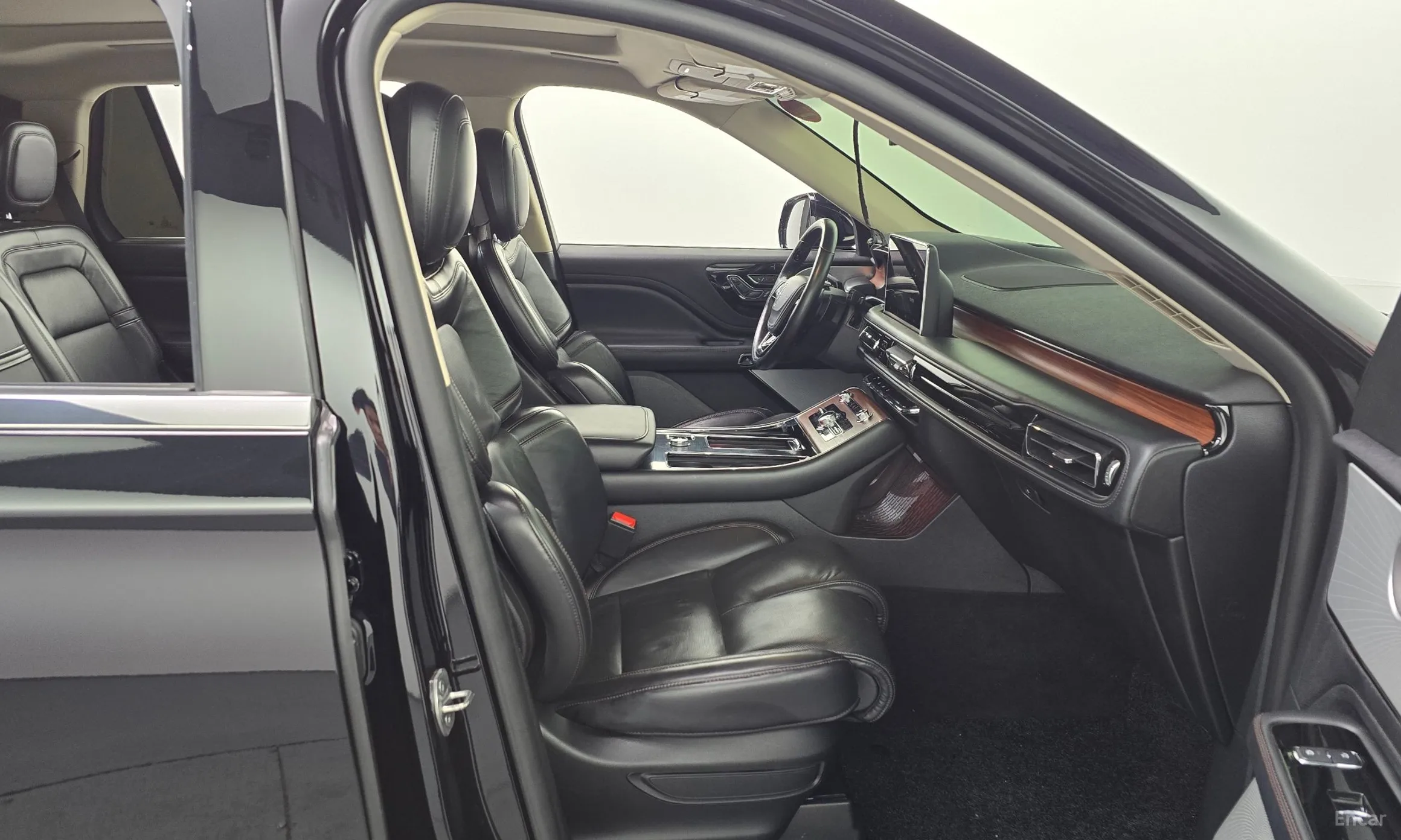 Lincoln Aviator 2nd Generation превью 11