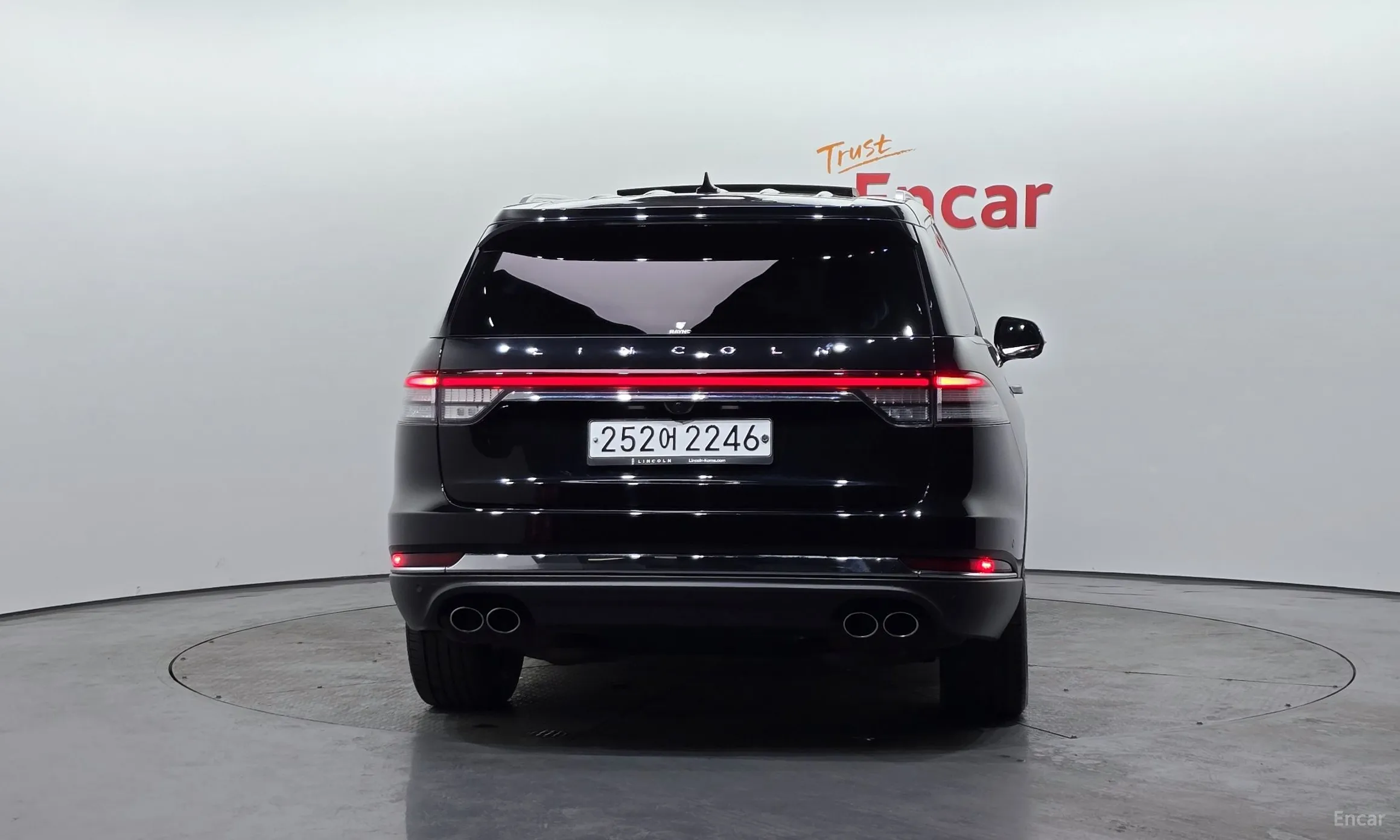 Lincoln Aviator 2nd Generation превью 4