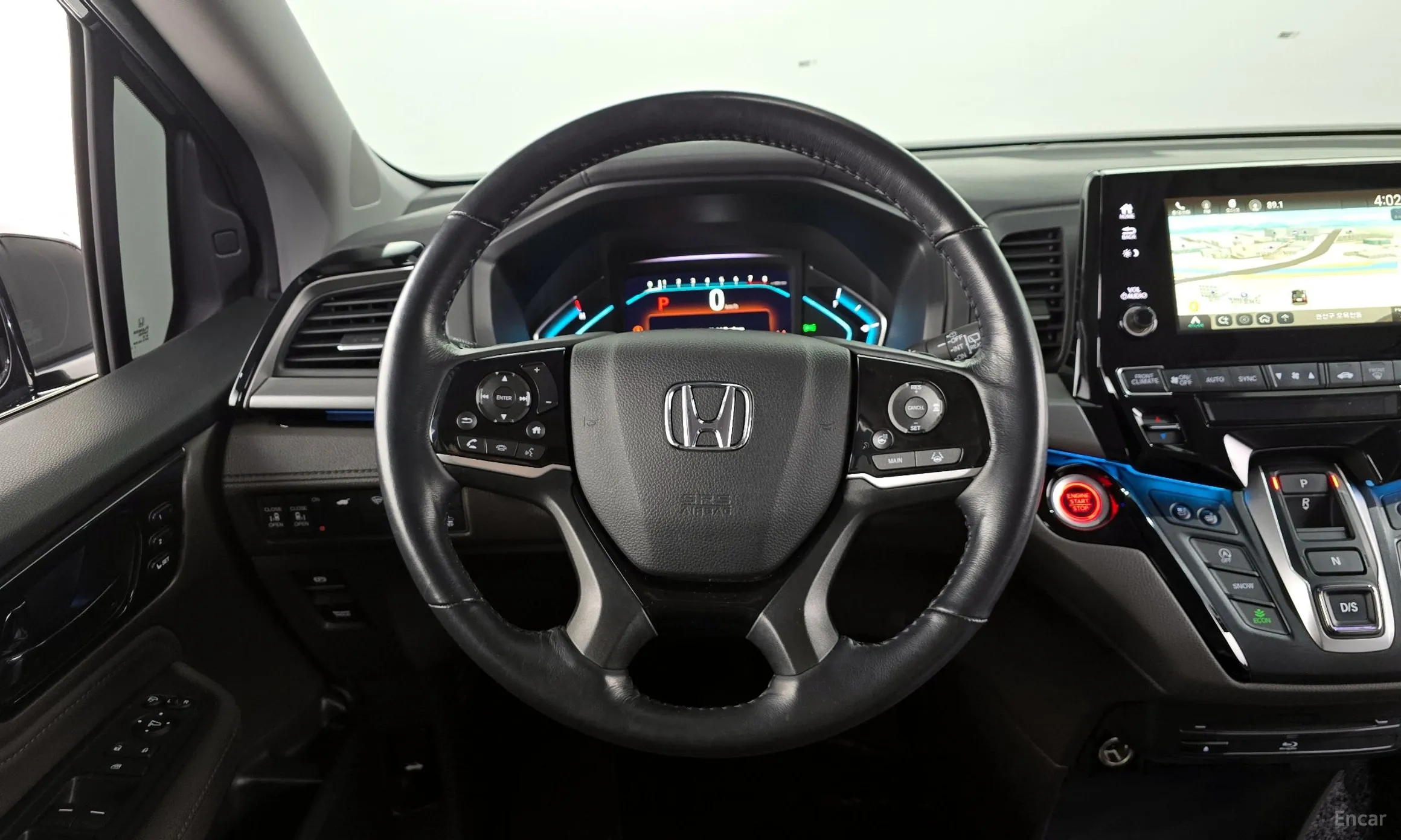 Honda Odyssey превью 13