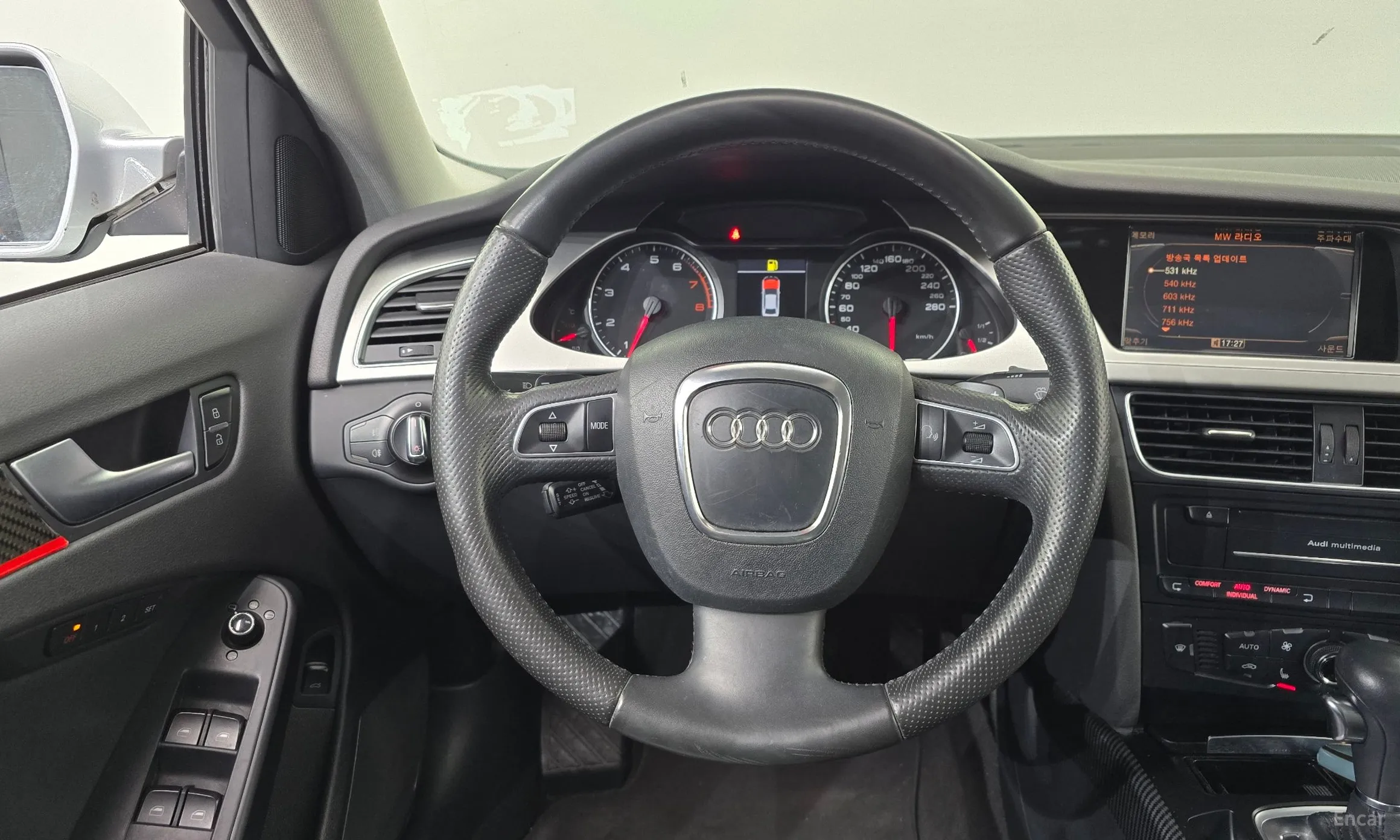 Audi New A4 превью 13