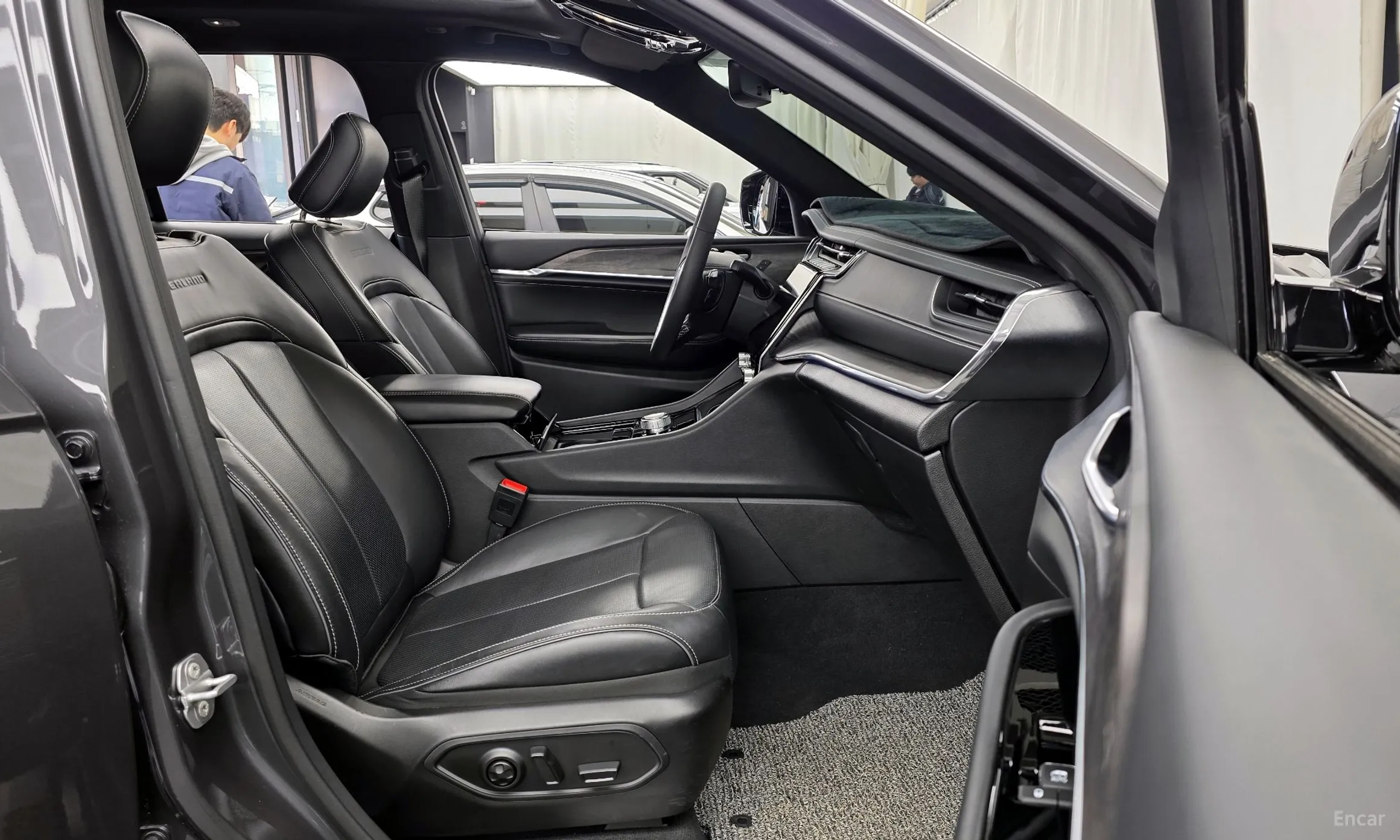 Jeep Grand Cherokee (WL) превью 11