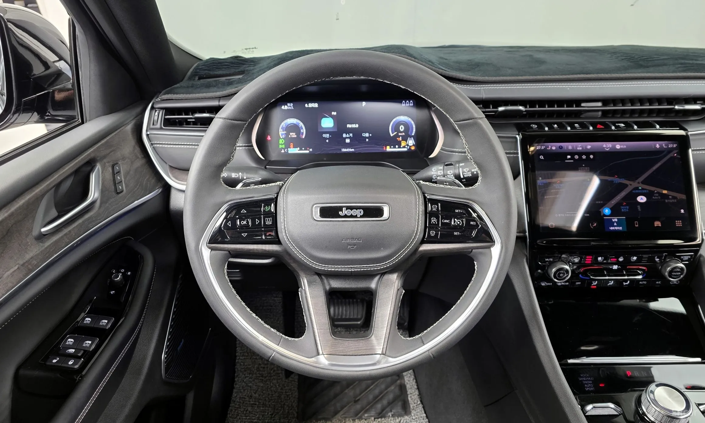 Jeep Grand Cherokee (WL) превью 13