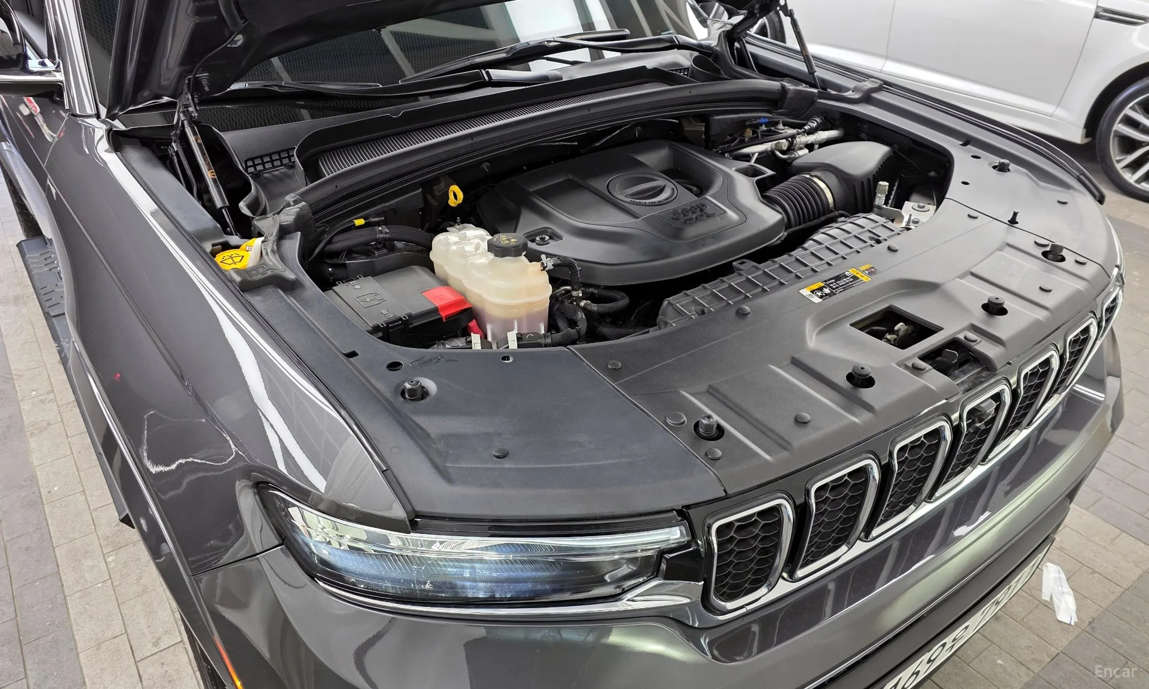 Jeep Grand Cherokee (WL) превью 6