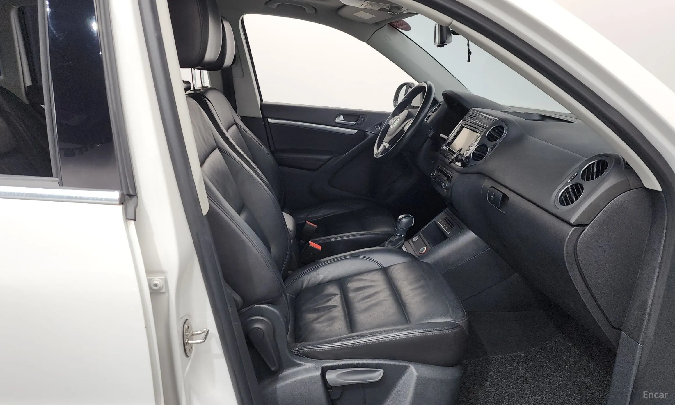 Volkswagen New Tiguan превью 11