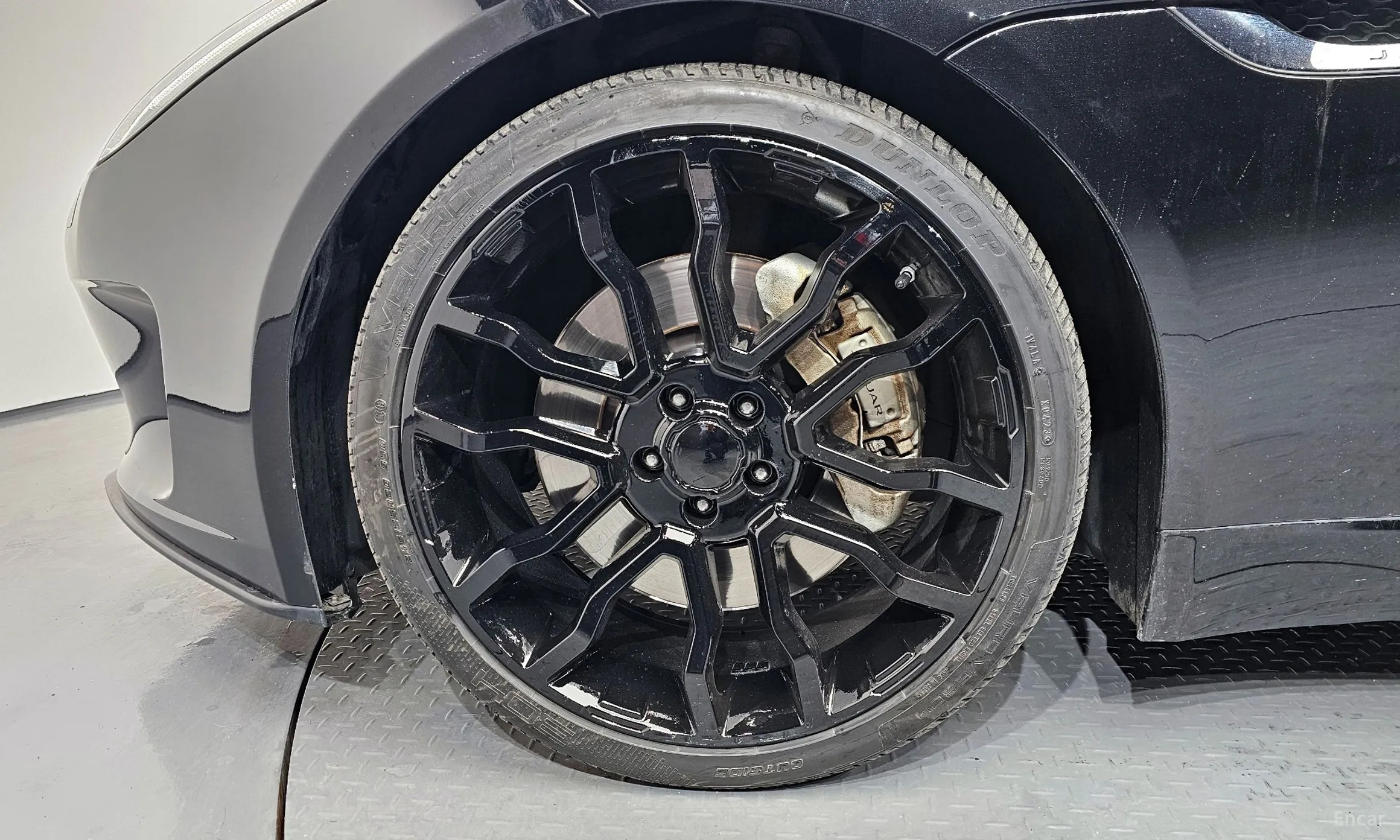 Jaguar F-TYPE превью 5