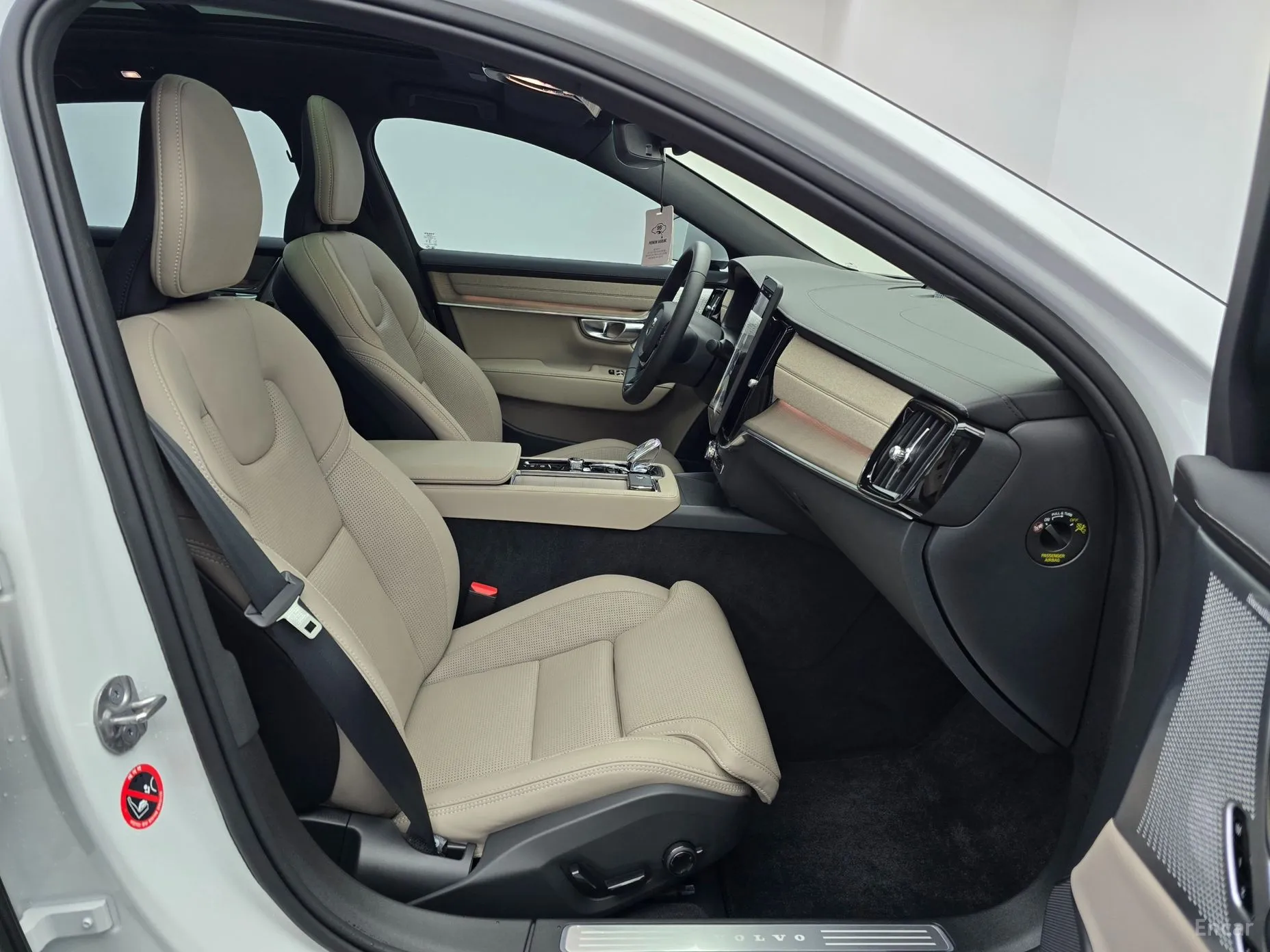 Volvo S90 превью 10