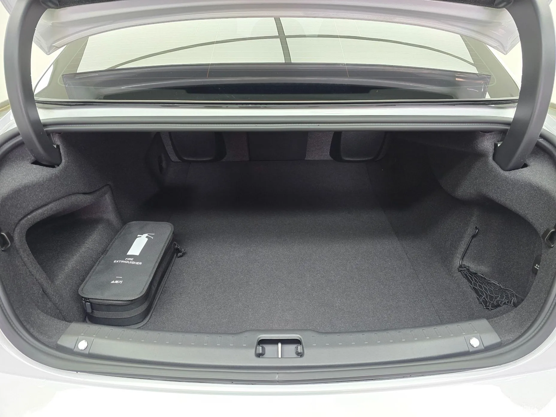 Volvo S90 превью 20