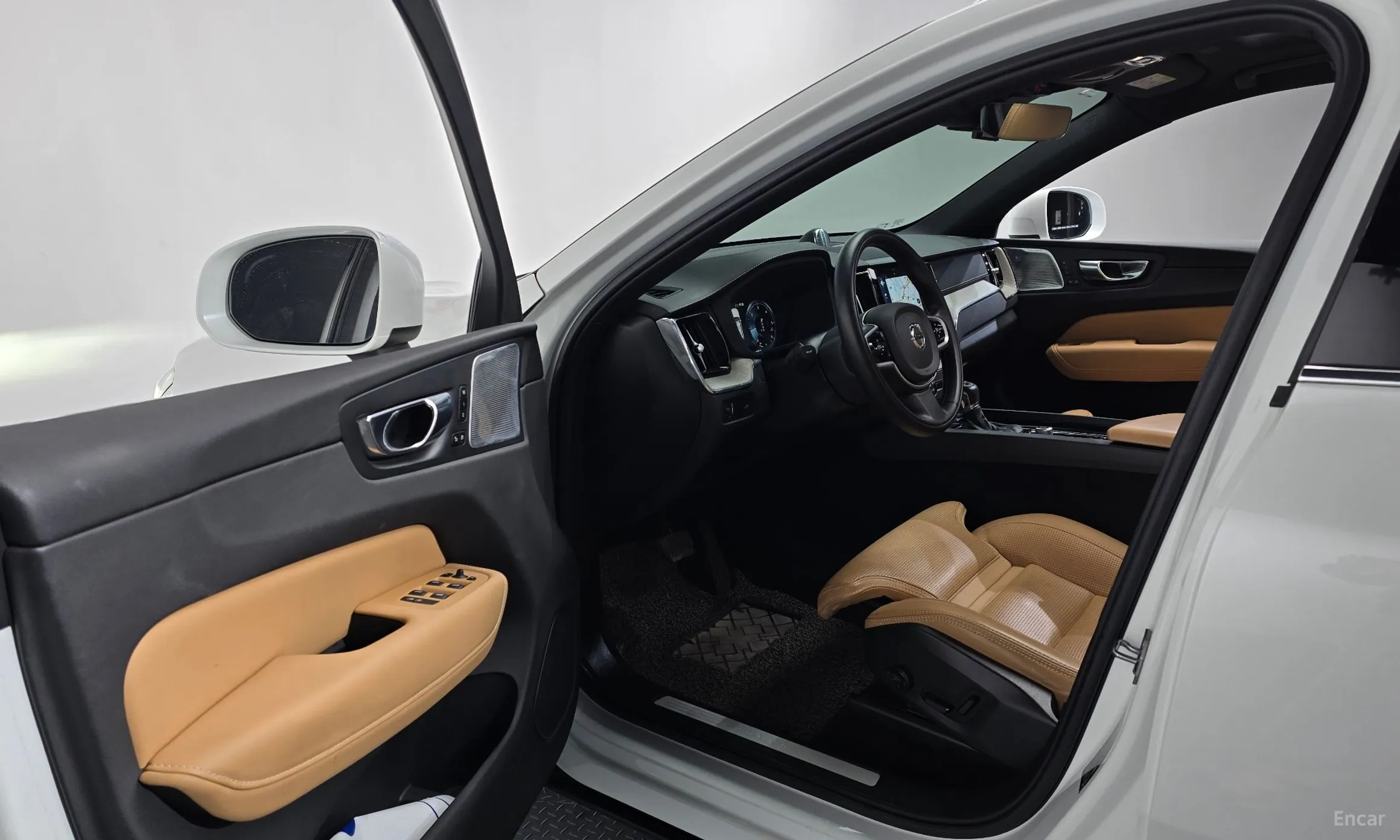 Volvo XC60 Gen 2 превью 10